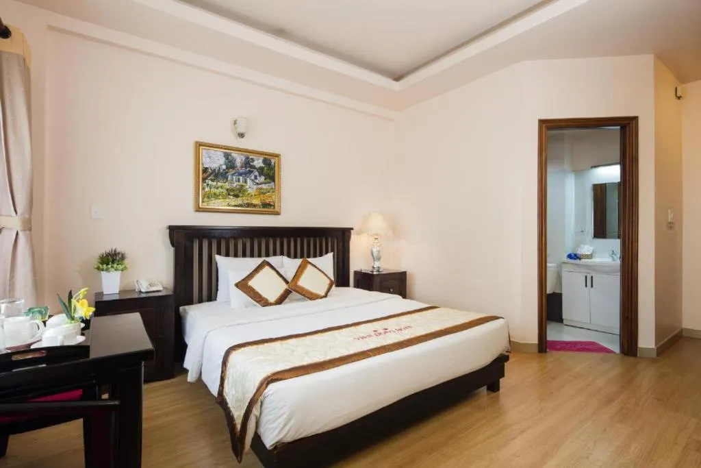 Bed in Vien Dong District 7 Phu My Hung