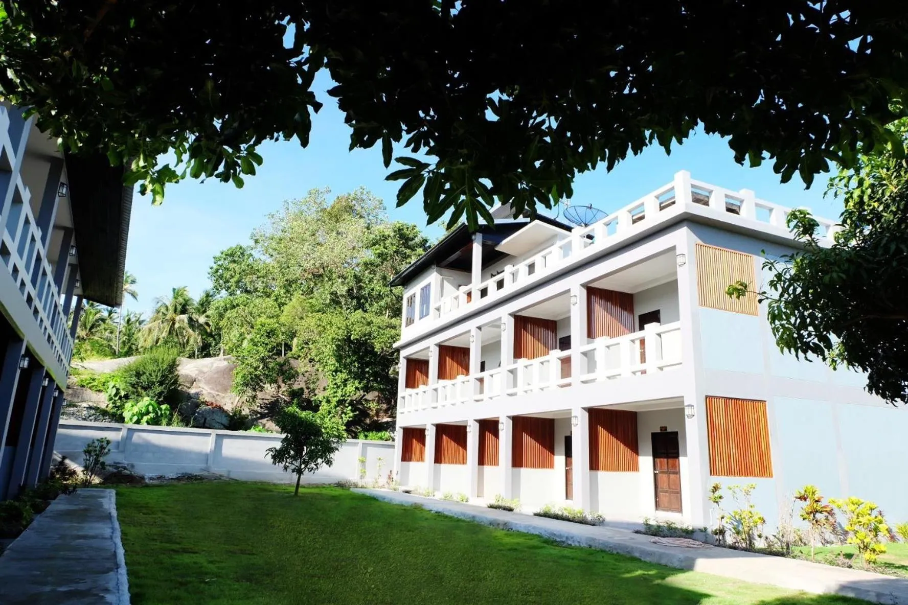 Facade/entrance in Billabong Hotel and Cafe