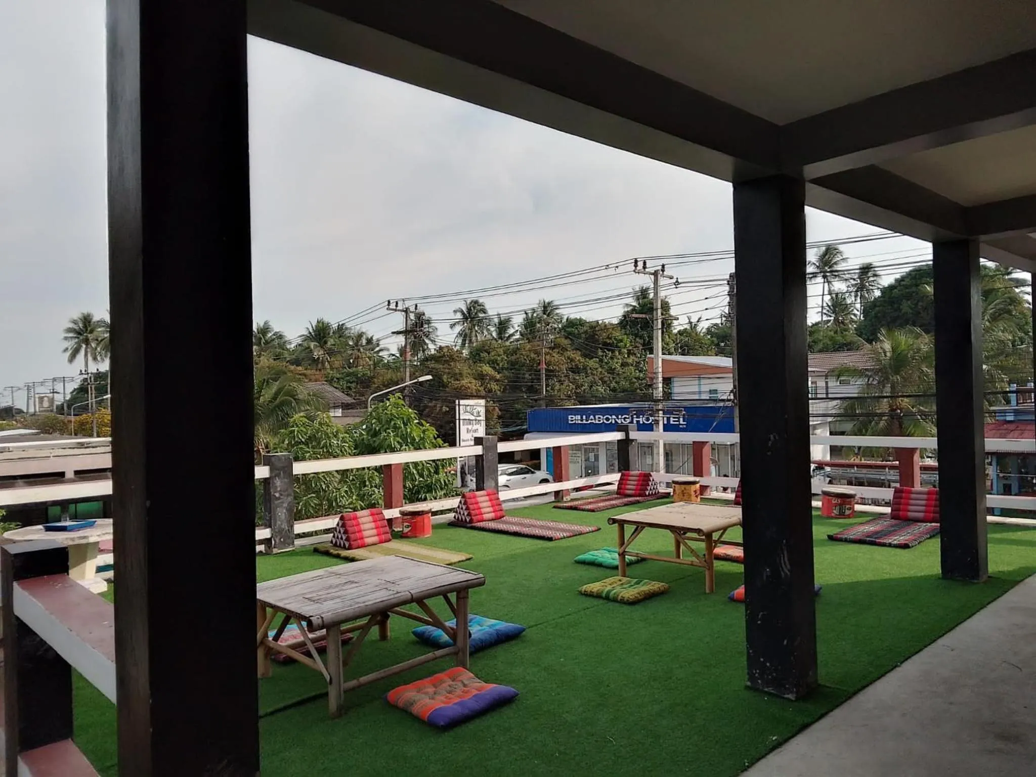 Billabong Hotel and Cafe