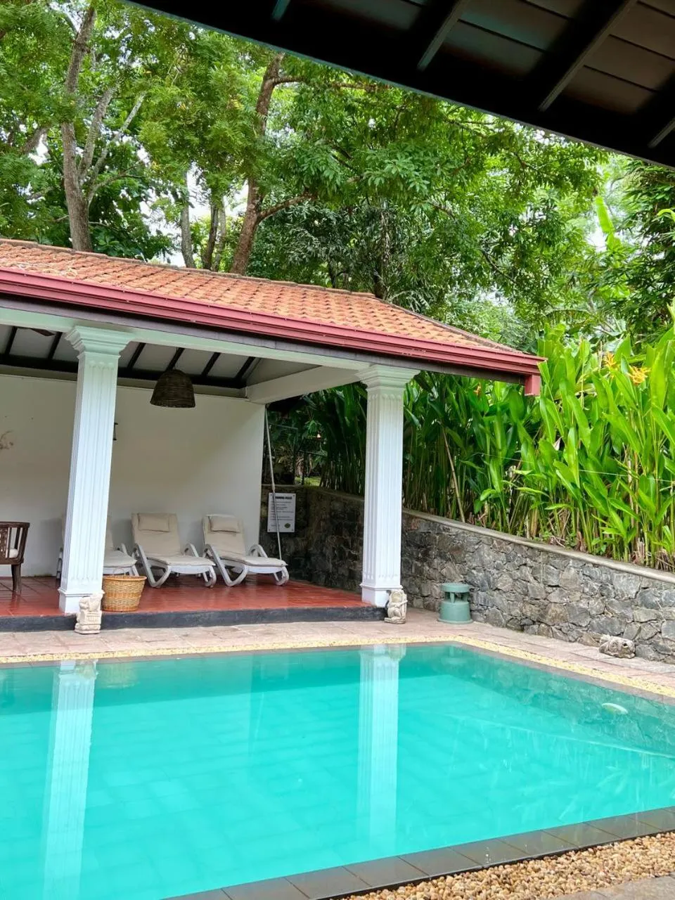 Swimming pool in Satiana Tangalle