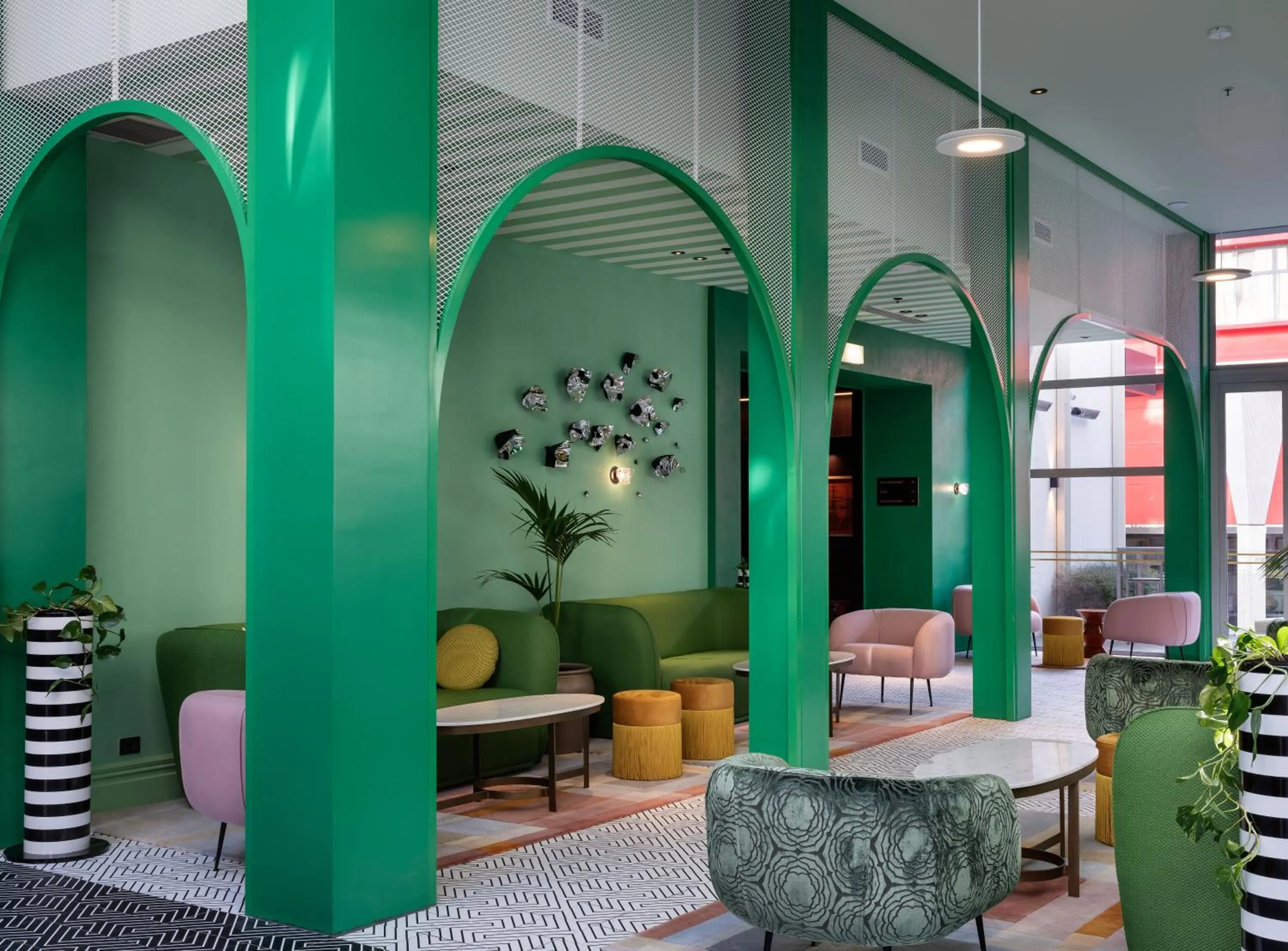 Area and facilities in Naumi Studio Wellington