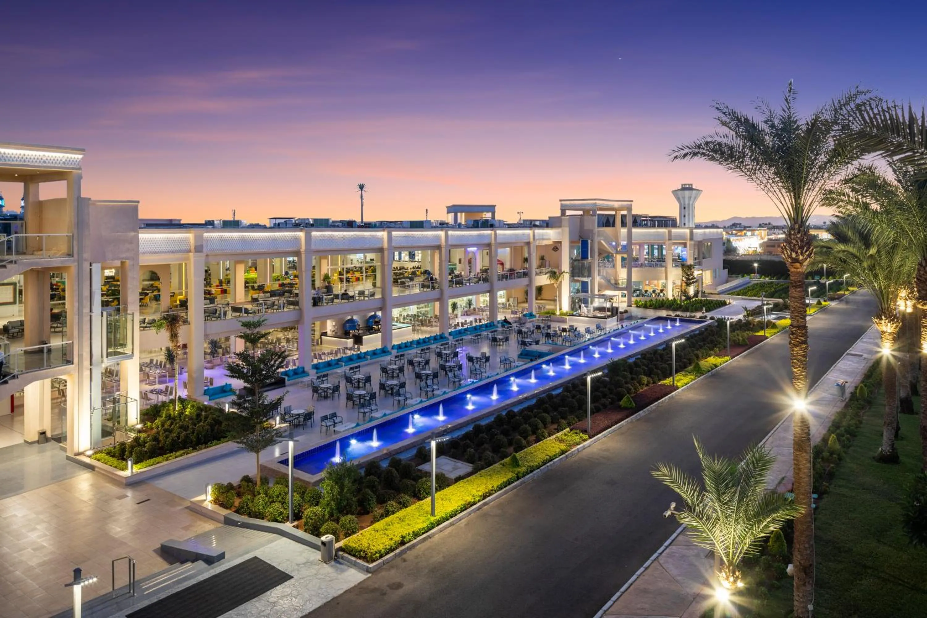 Night in Pickalbatros Aqua Blu Sharm El Sheikh