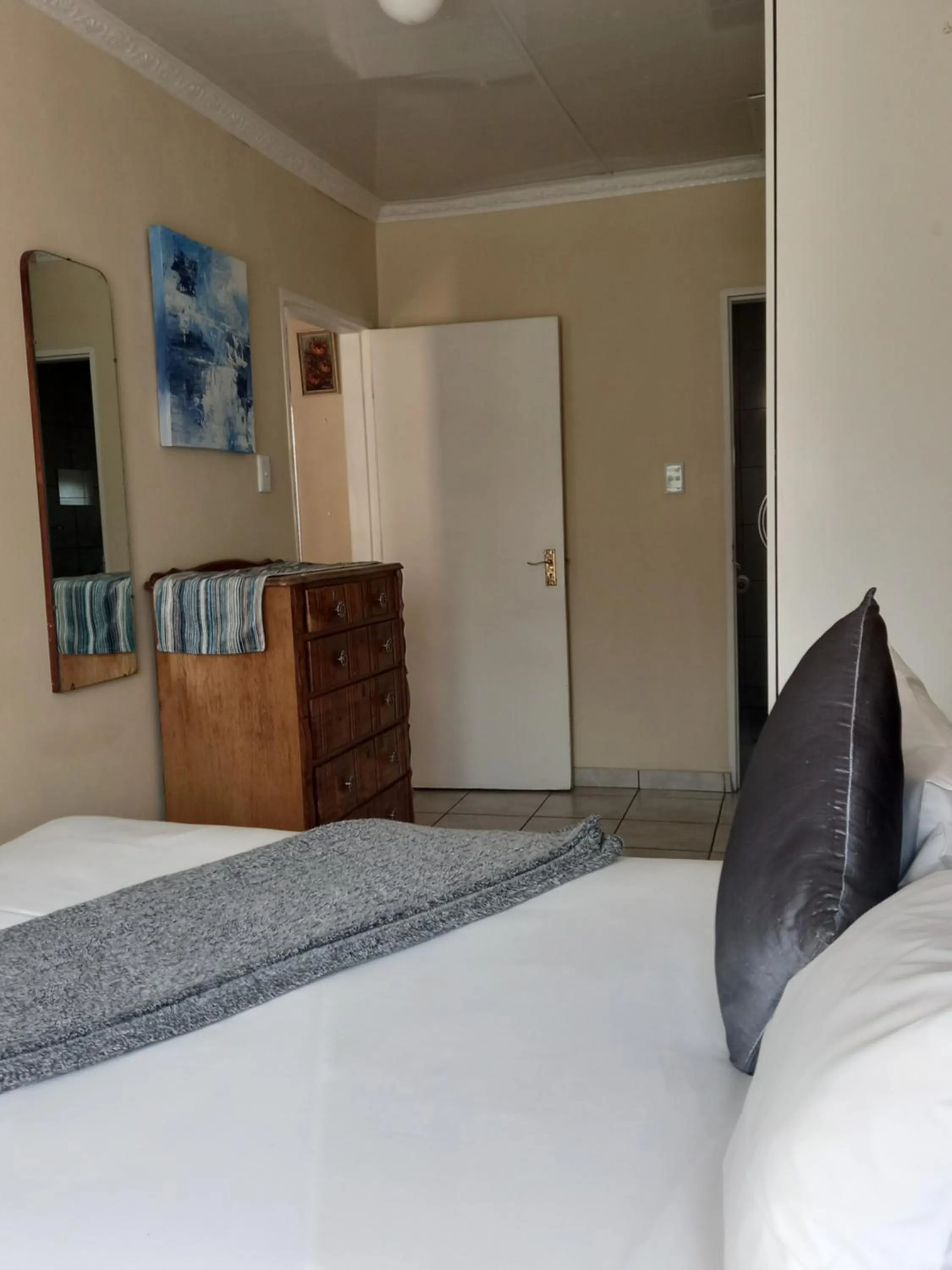 Bedroom, Bed in Amberlight Self Catering Accommodation