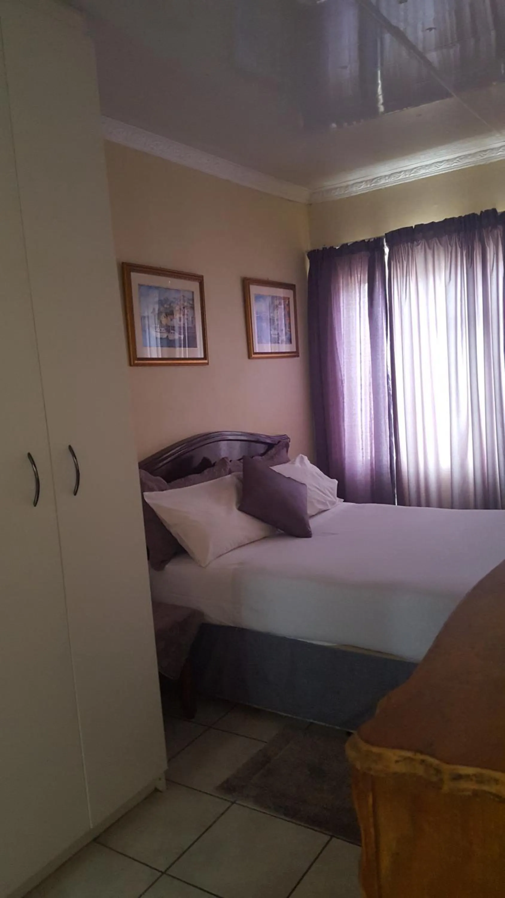 Bed in Amberlight Self Catering Accommodation