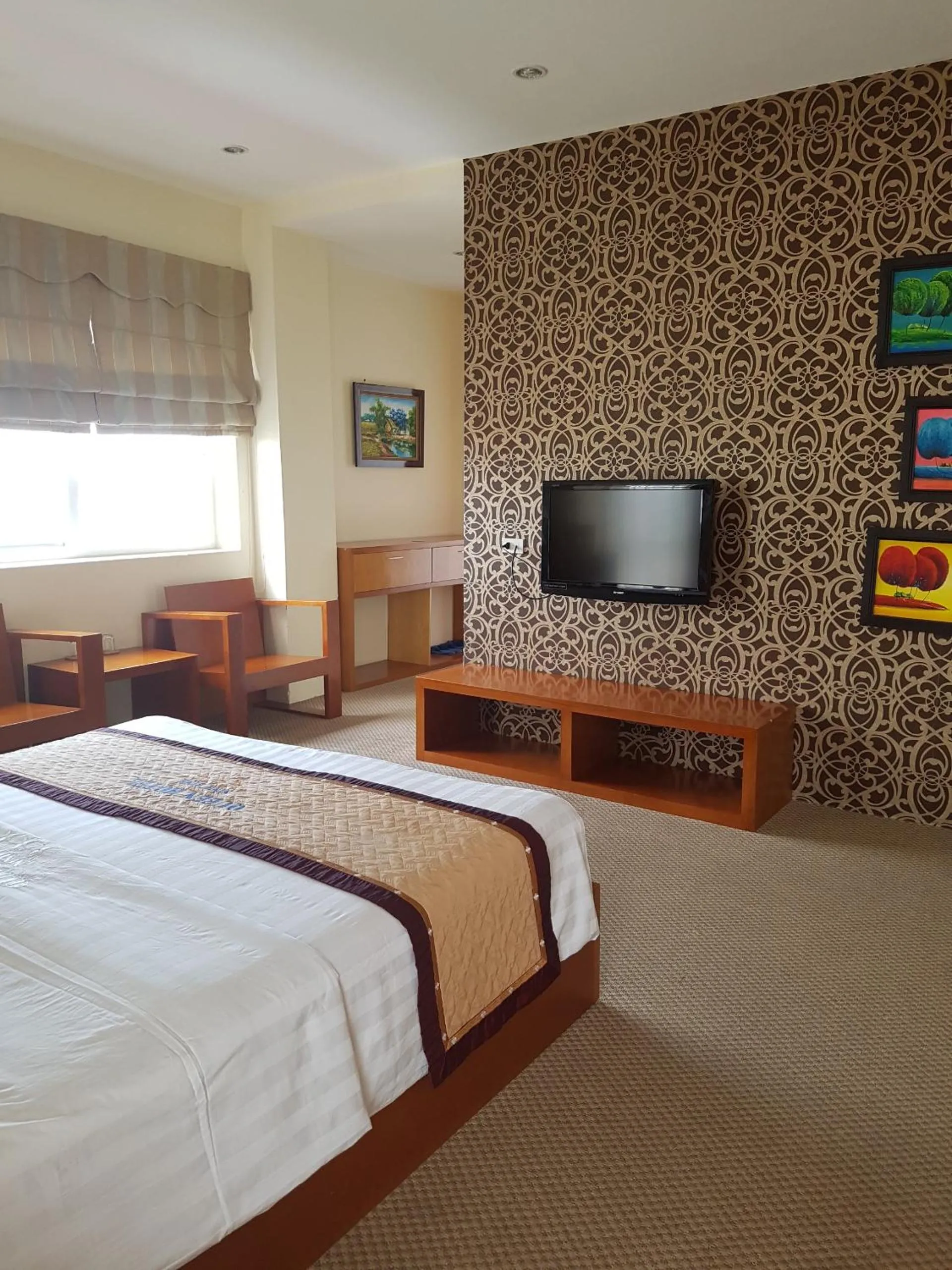 Bed in The Queen Hotel Ninh Binh