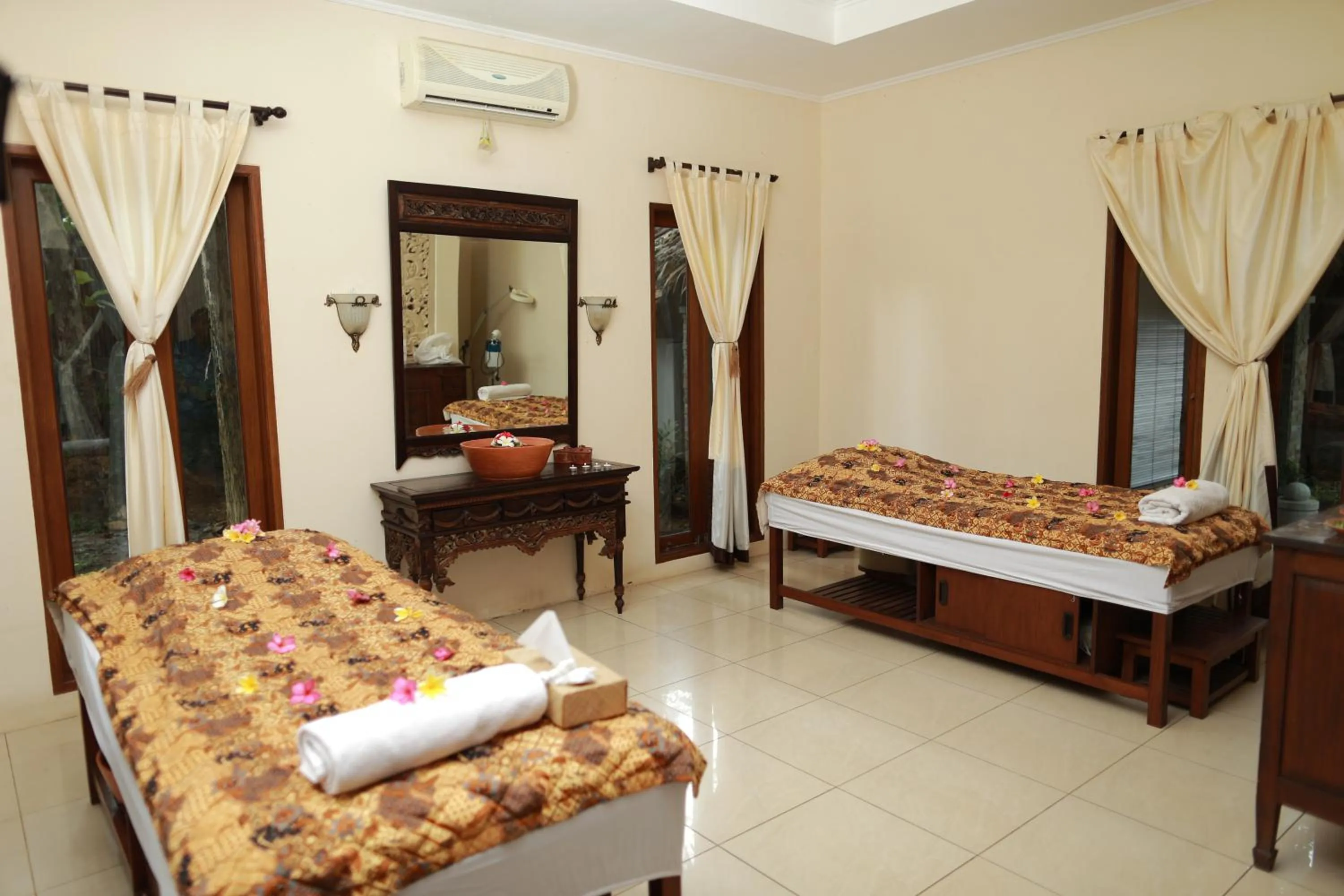 Spa and wellness centre/facilities, Bed in Sanghyang Indah Spa Resort