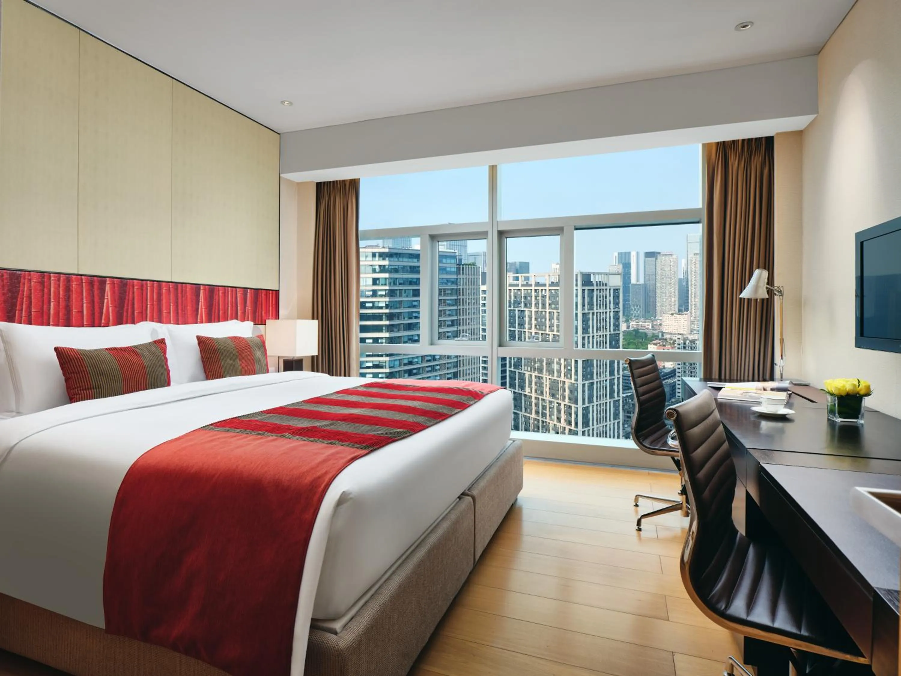 Photo of the whole room, Bed in Grand ParcVue Hotel Residence Chengdu