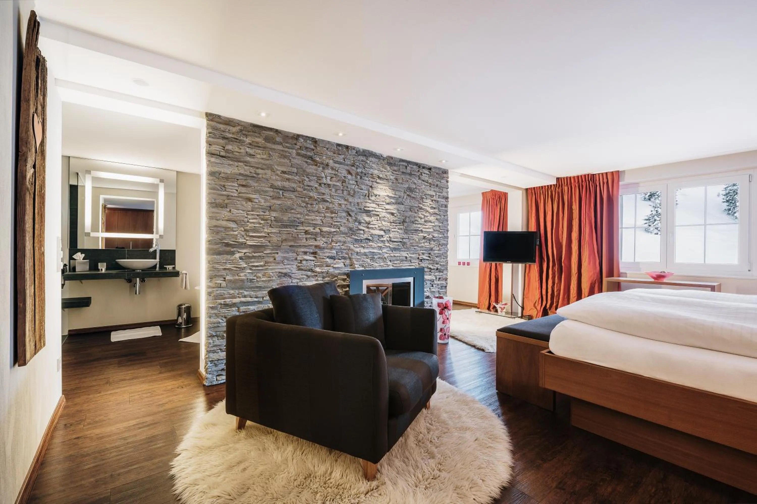 Photo of the whole room, Bed in Heimspitze - Alpenhotel & Wirtshaus