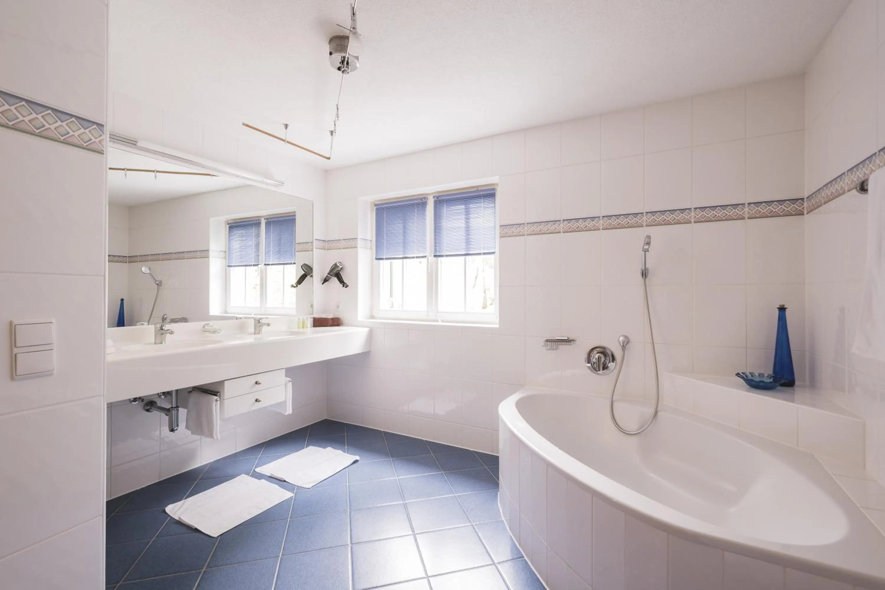 Bathroom in Heimspitze - Alpenhotel & Wirtshaus