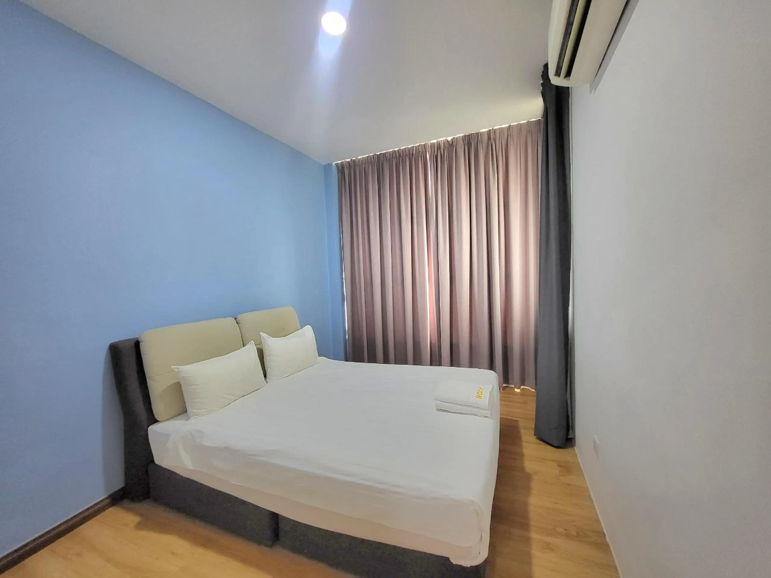 Bedroom, Bed in Roxy Hotel & Apartments