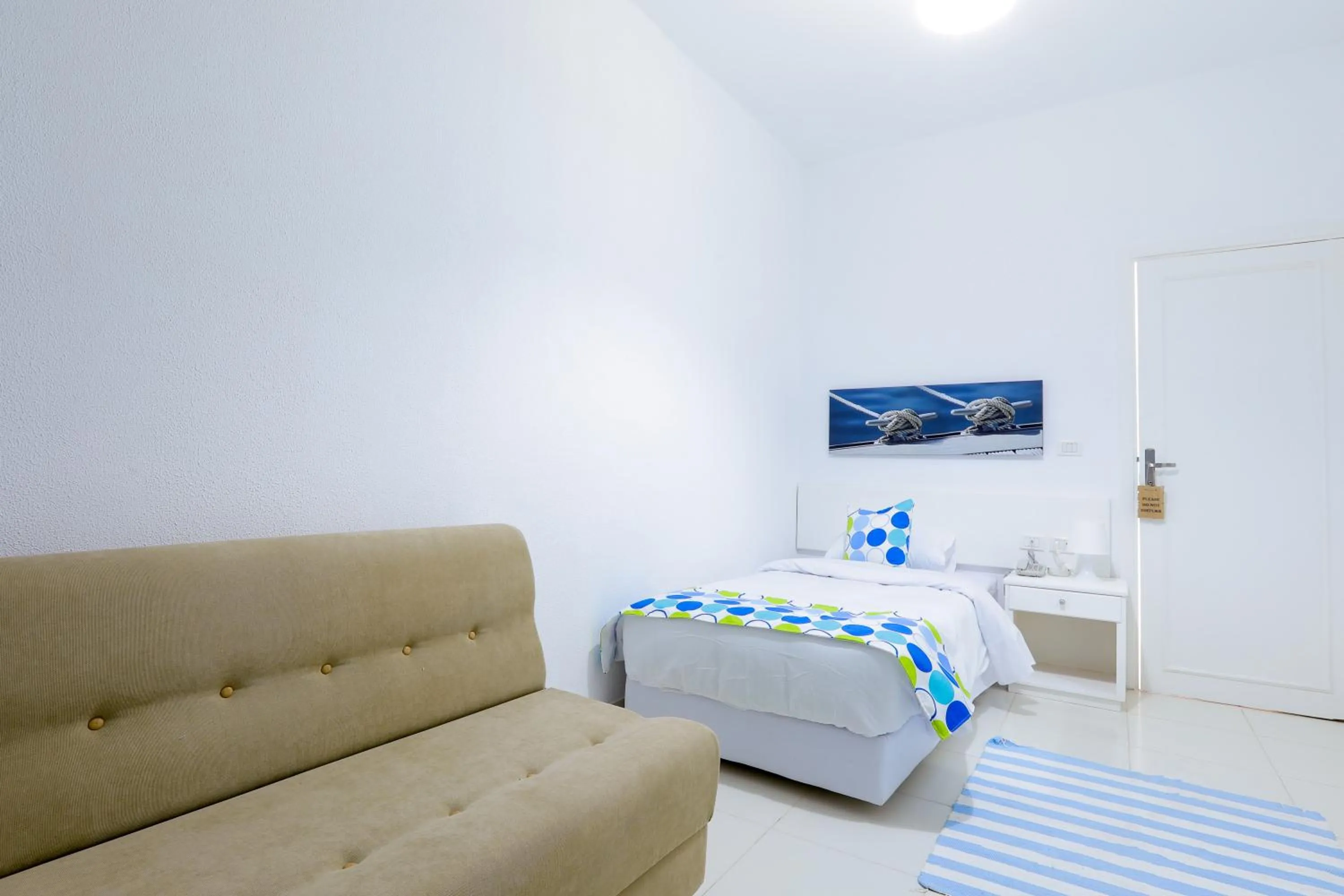 Bed in Lagoonie Lodge & Beach