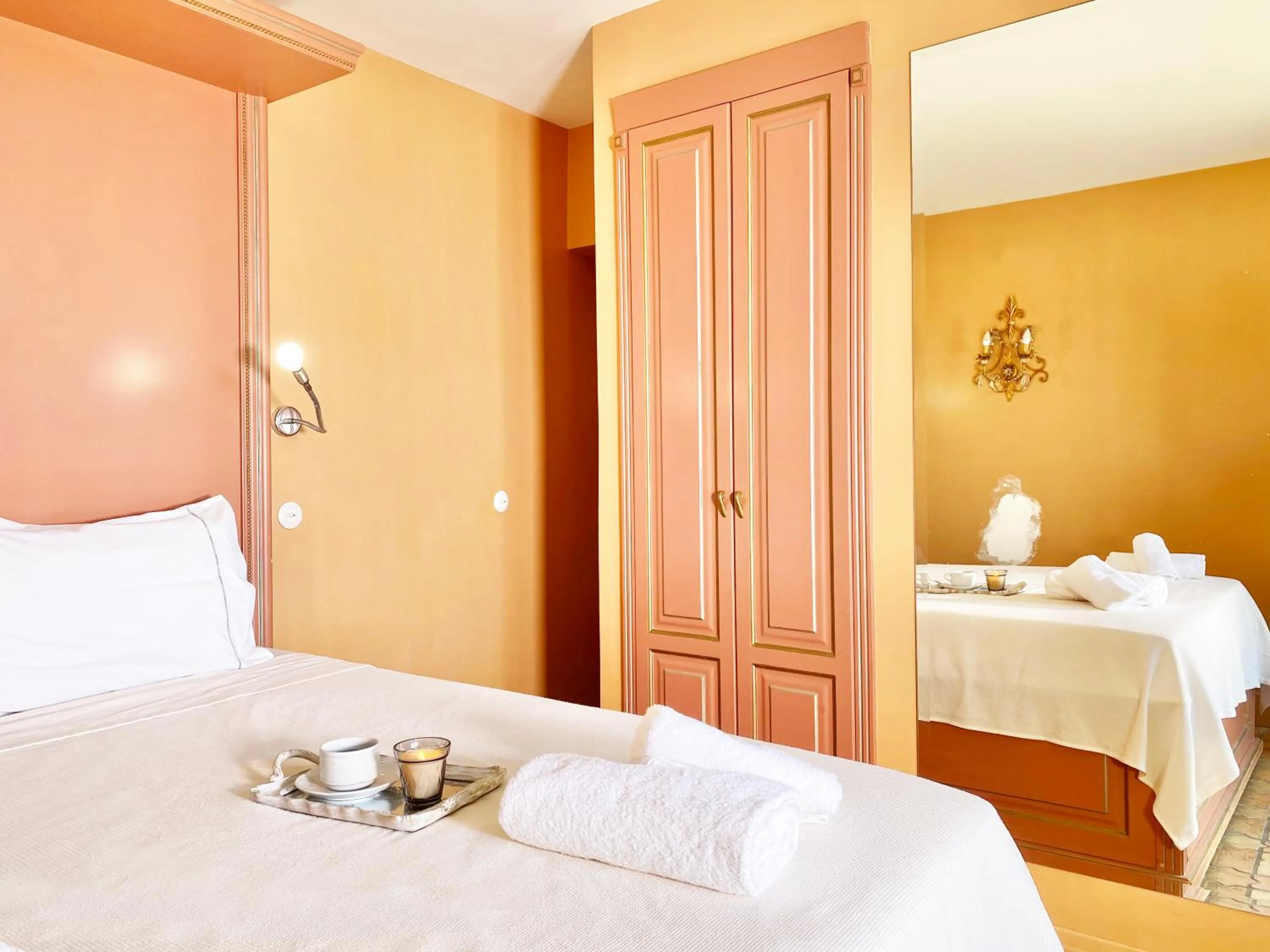 Bed in Archontika Karamarlis