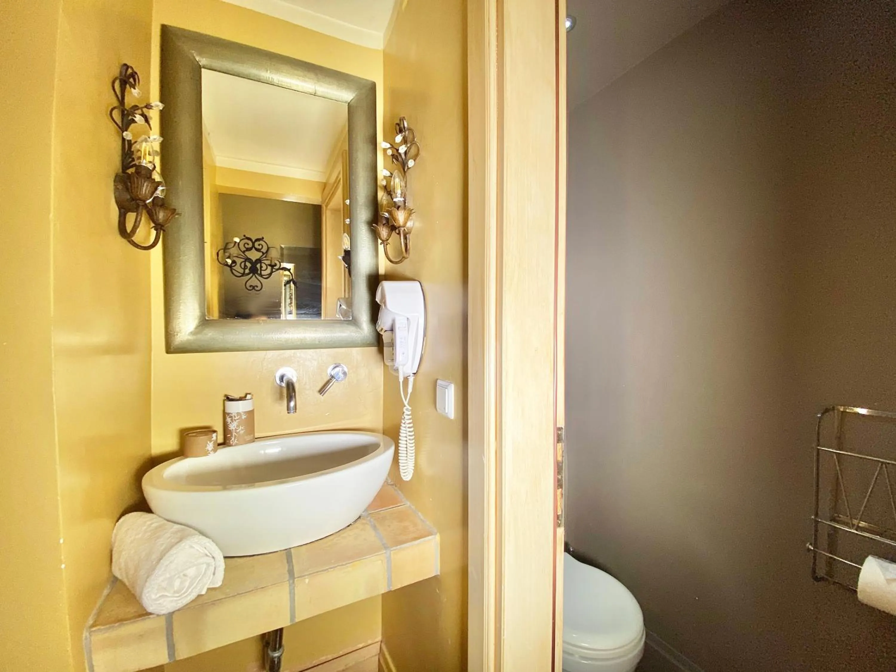 Archontika Karamarlis