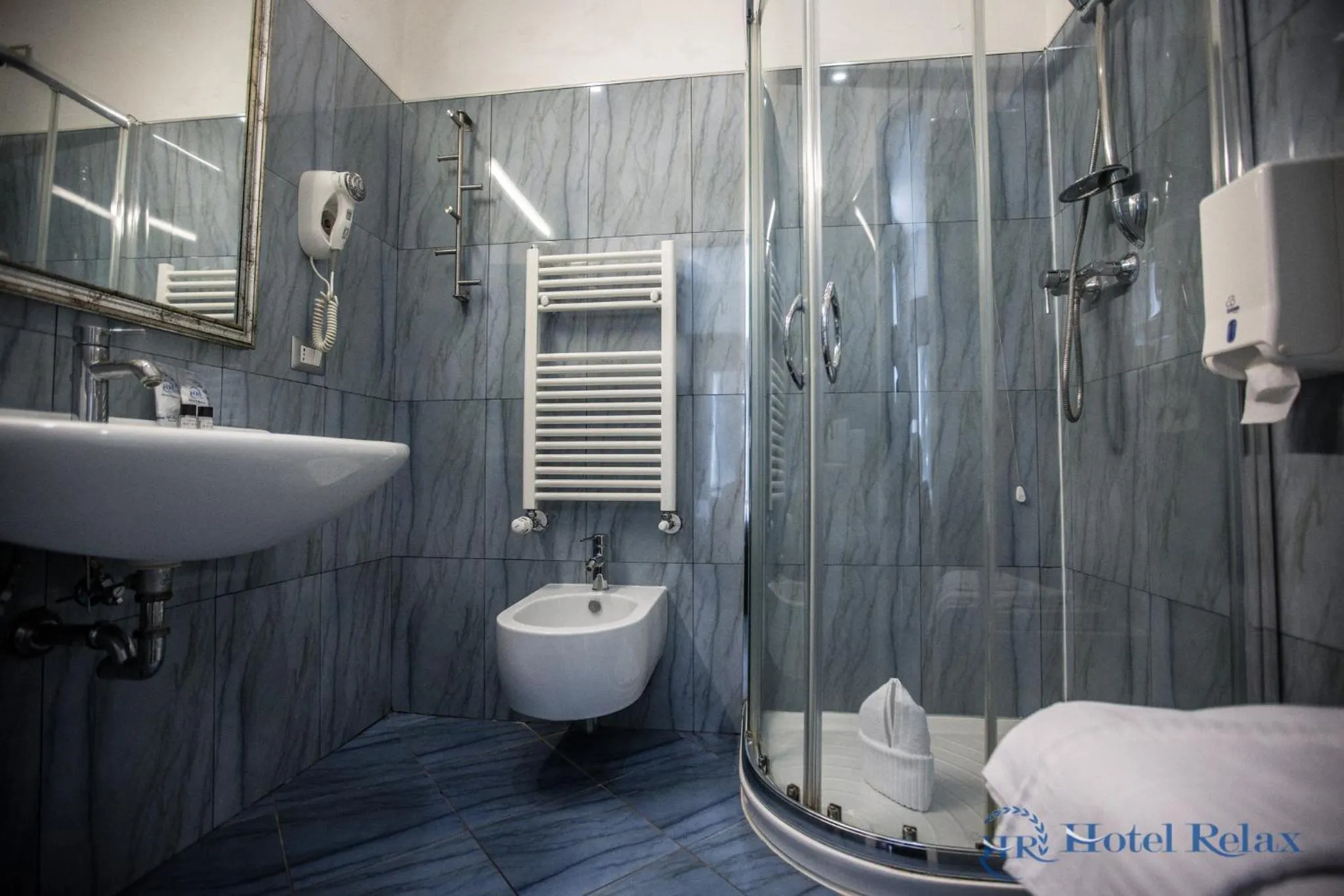 Shower in Hotel Relax Roma Nord