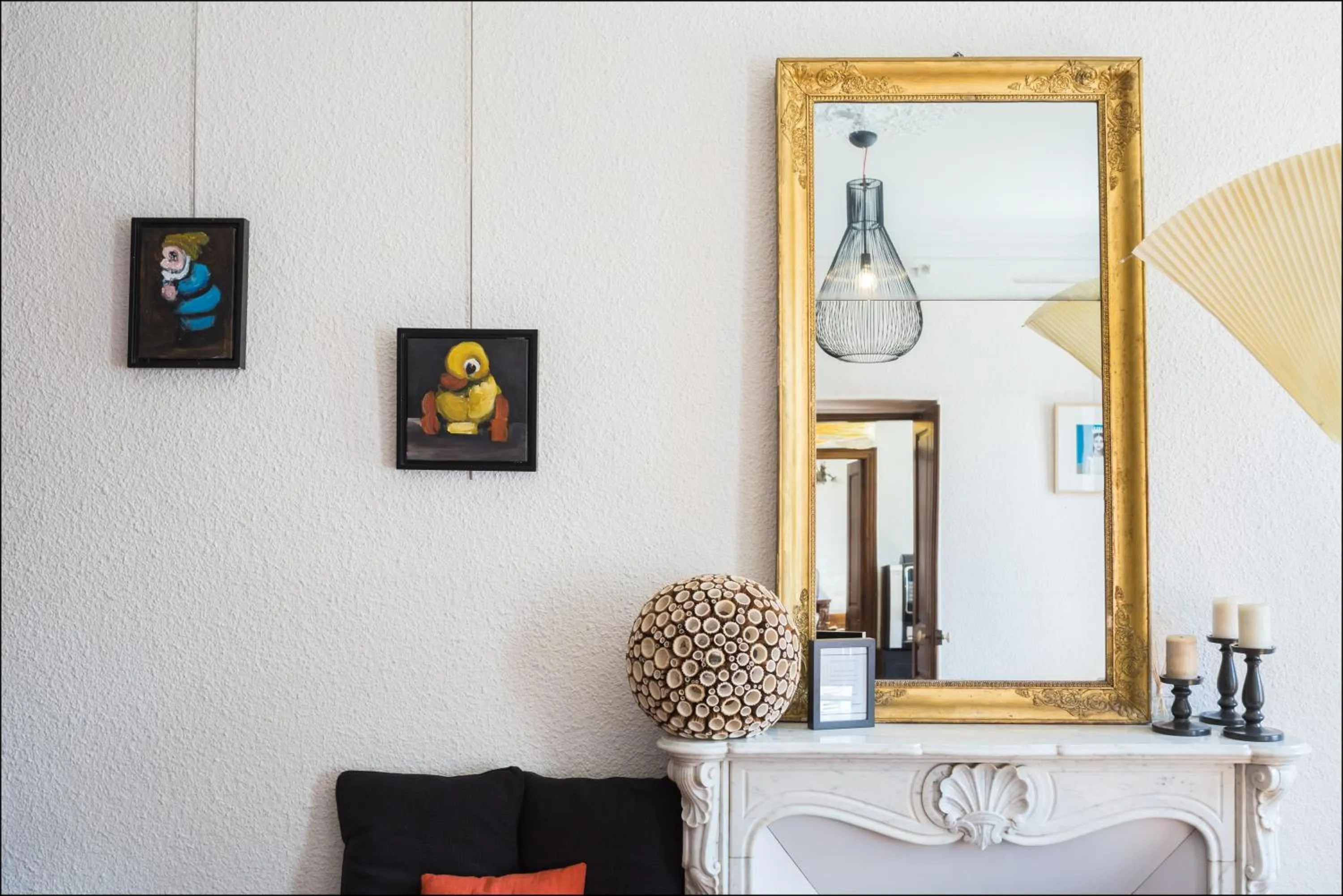 Communal lounge/ TV room in Hotel Spa Azteca Barcelonnette
