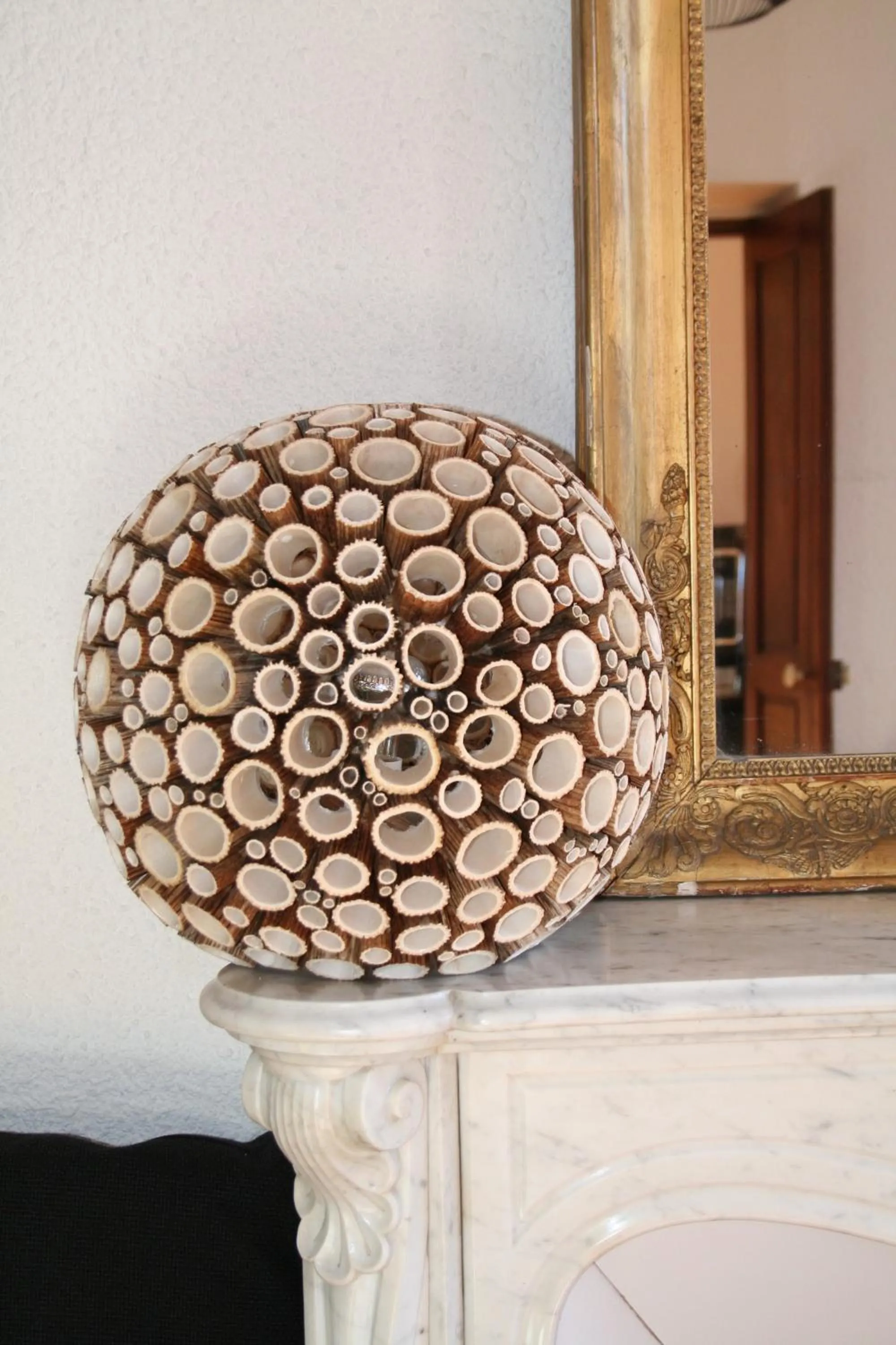 Decorative detail in Hotel Spa Azteca Barcelonnette