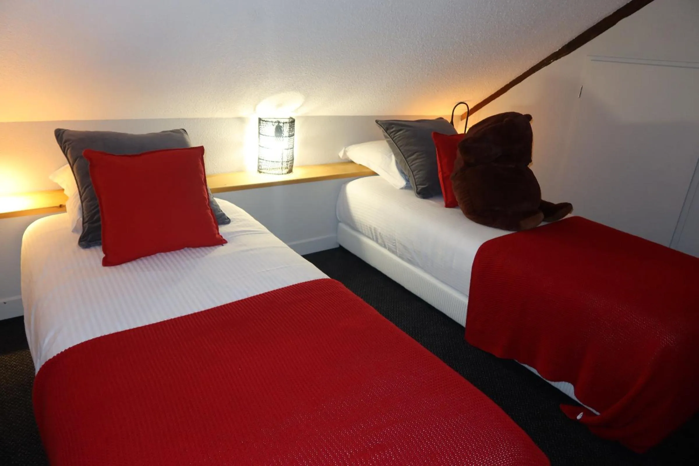 Bed in Hotel Spa Azteca Barcelonnette