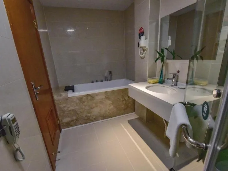 GreenTree Inn Huanggang Qichun County Ouyada Square Express Hotel