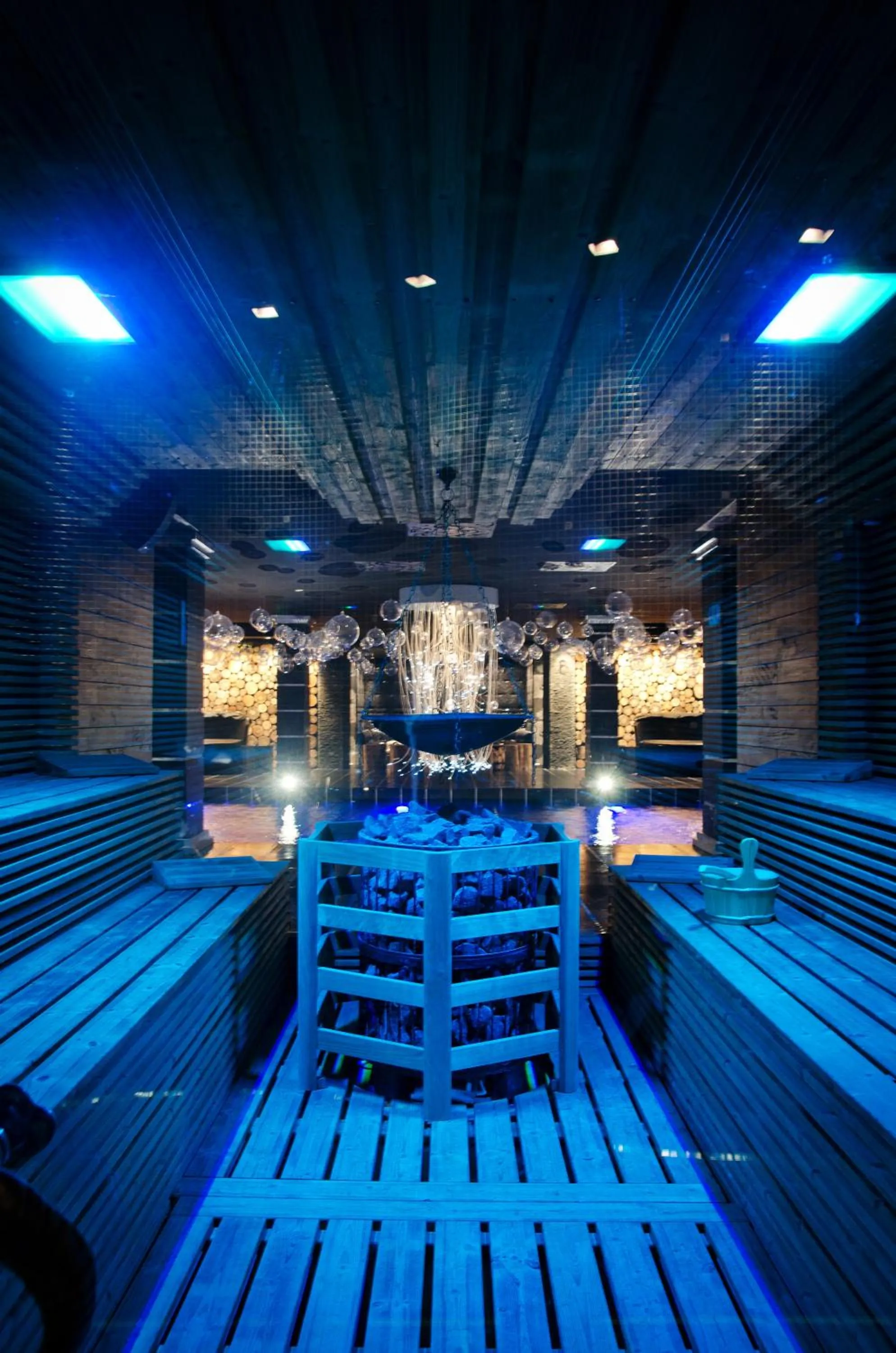 Sauna in Royal Castle Design & SPA