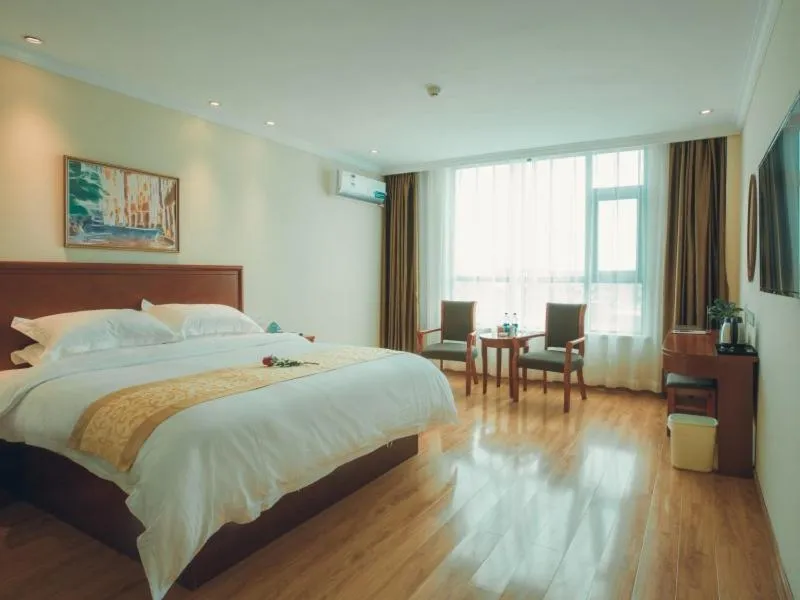 GreenTree Inn Henan Zhoukou Huaiyang County Longdu Avenue Xihe Square Express Hotel