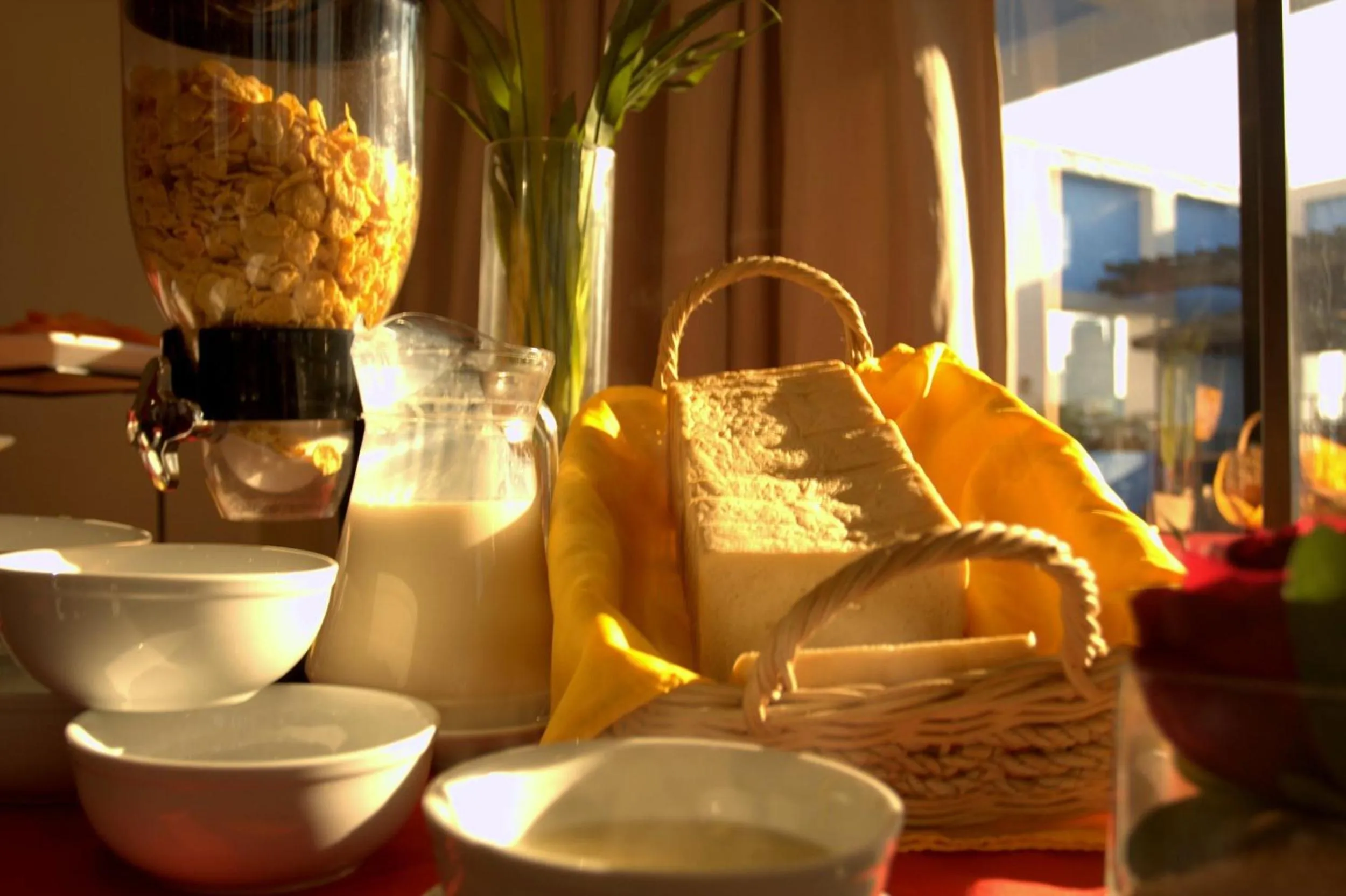 Food and drinks in Prince Plaza II Condotel