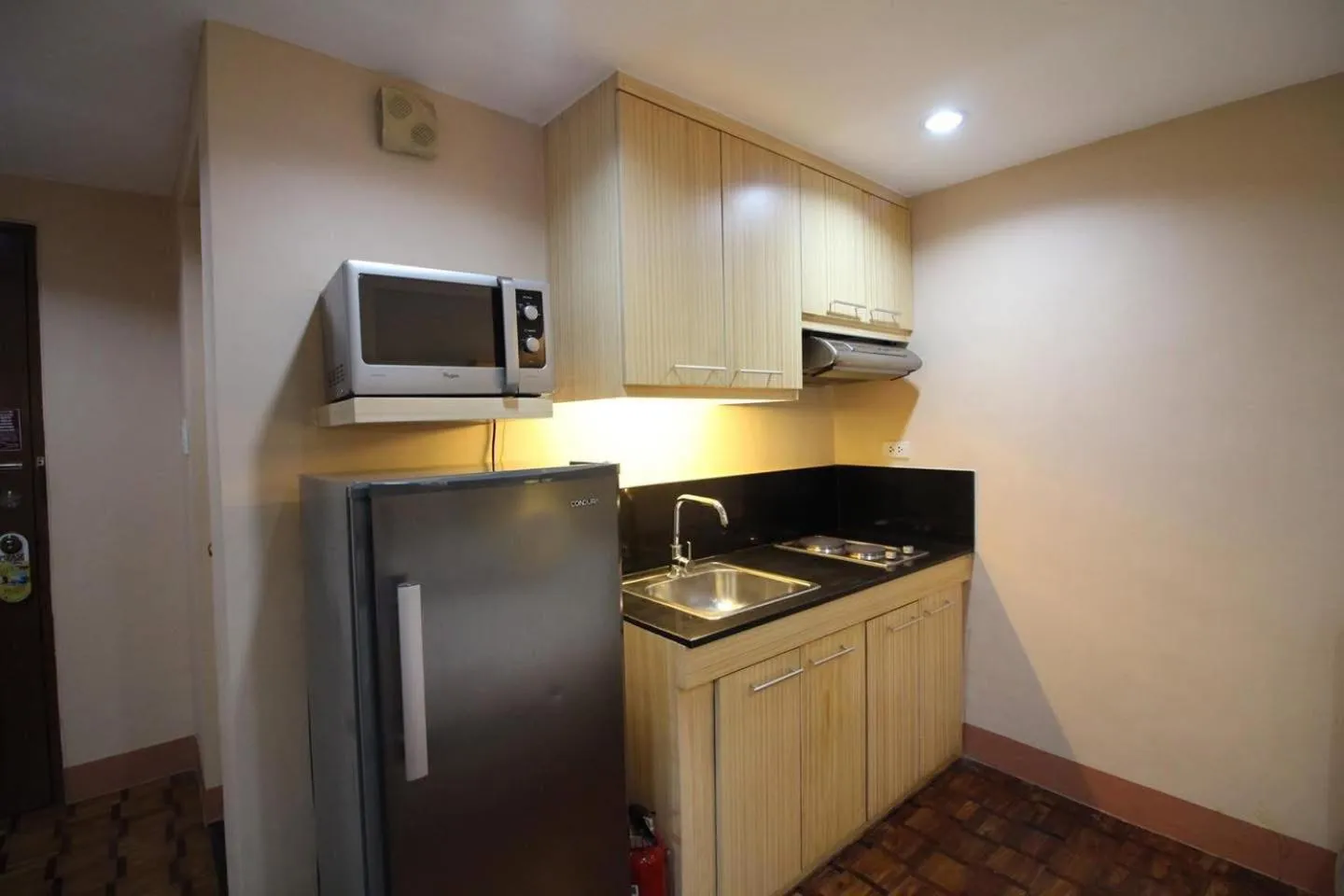 kitchen in Prince Plaza II Condotel