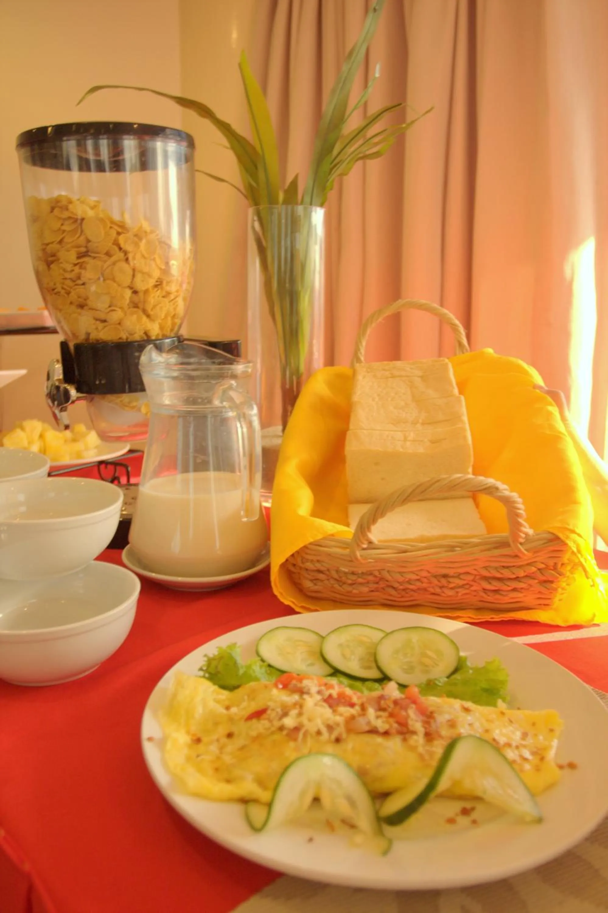 Food and drinks in Prince Plaza II Condotel