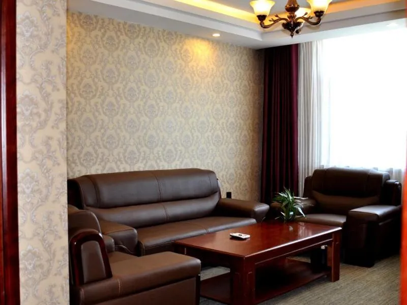 GreenTree Alliance Tacheng City Wenqin Road Zuoan Sunshine Hotel