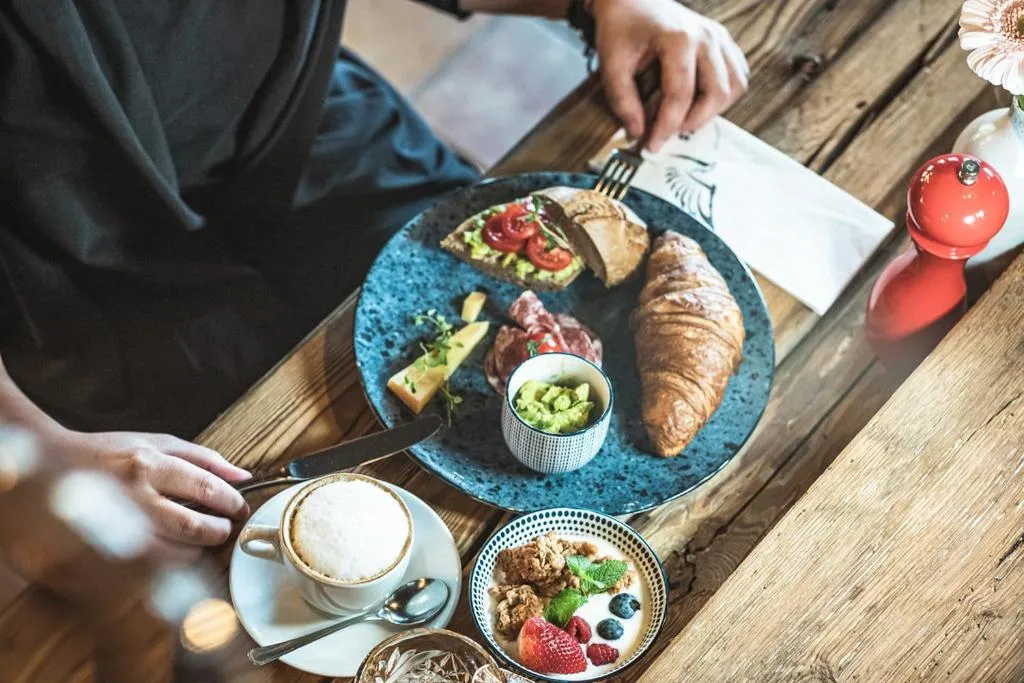 Breakfast in Hotel Das Falkenstein