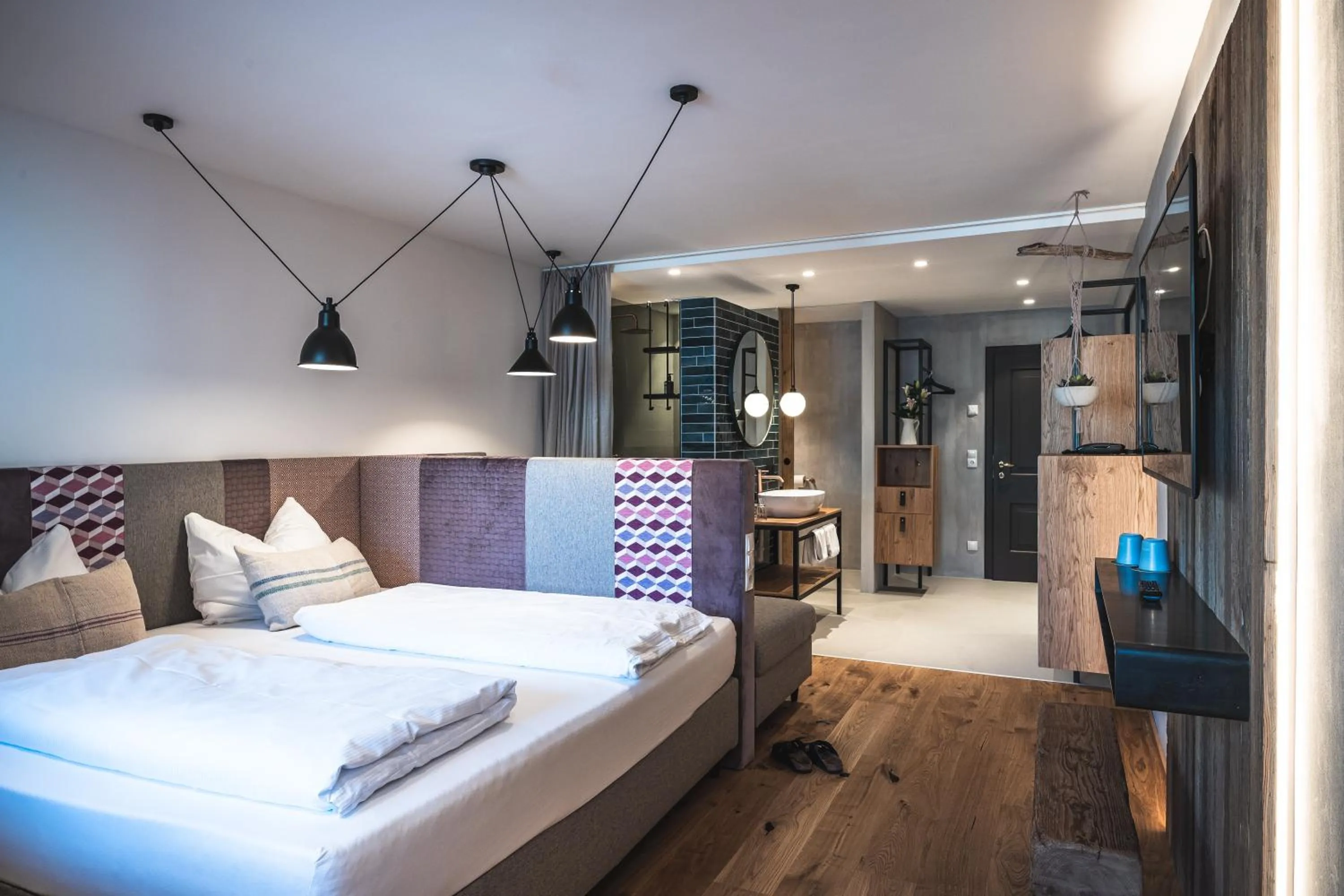 Photo of the whole room, Bed in Hotel Das Falkenstein