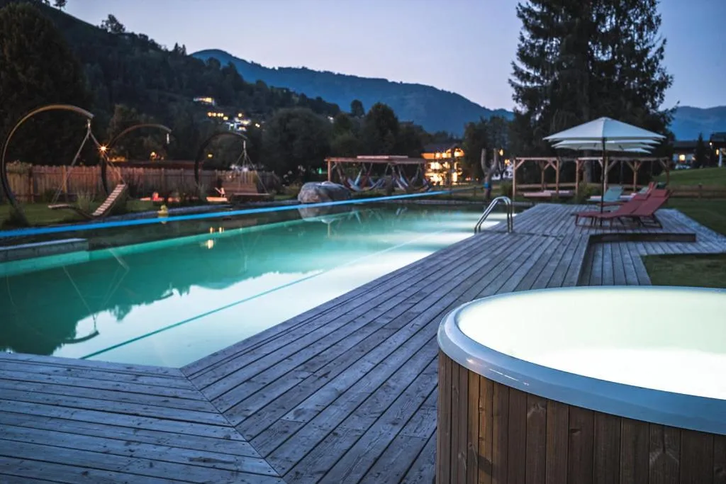 Swimming pool in Hotel Das Falkenstein