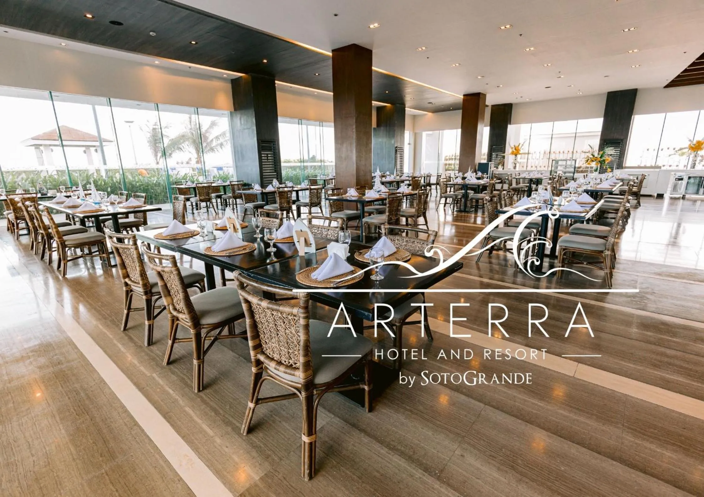 Restaurant/places to eat in Arterra Hotel and Resort