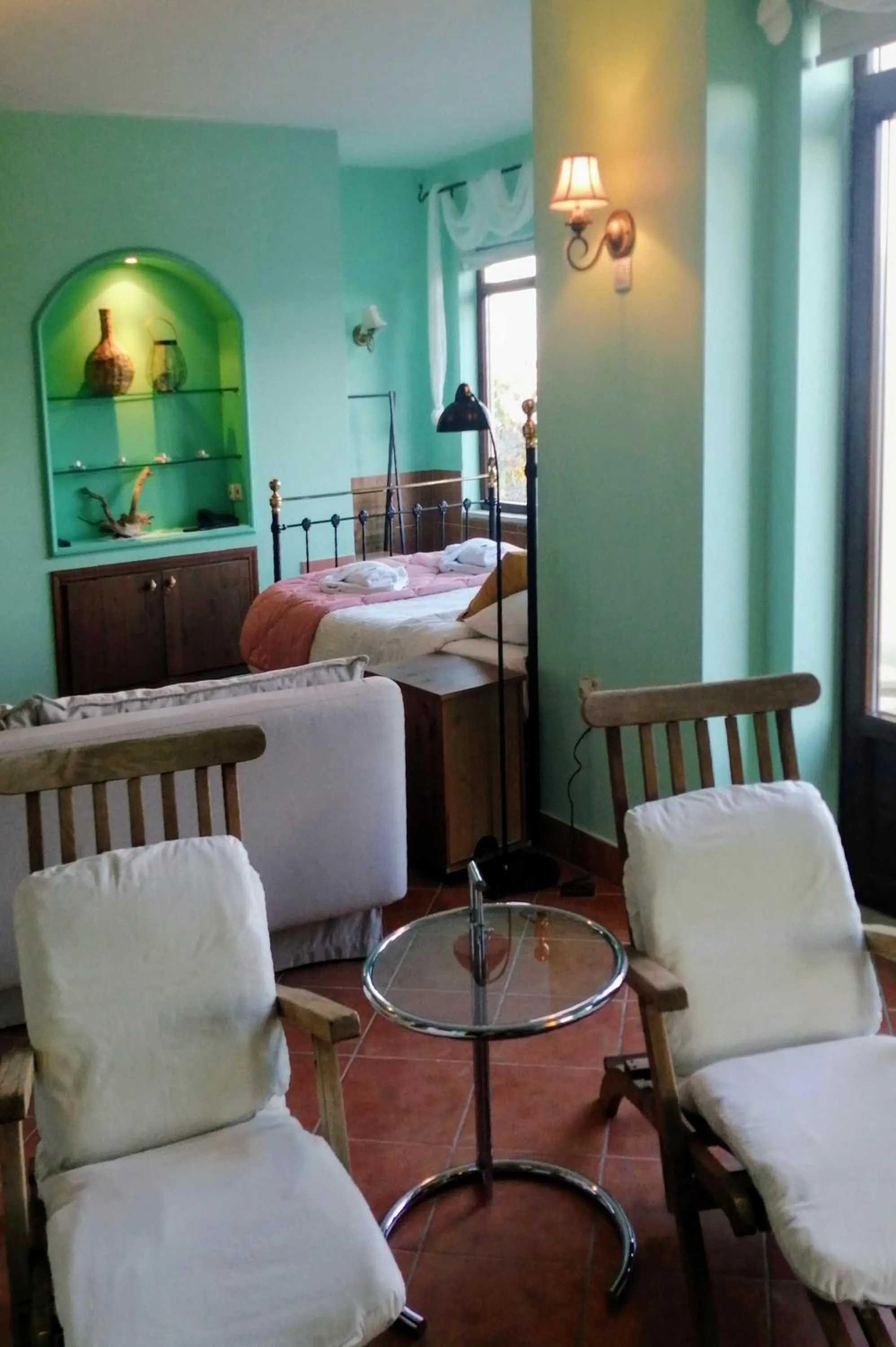 Living room, Bed in Vaela Hotel Cultural Resort