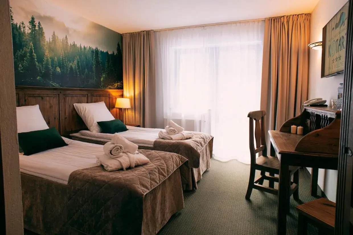 Deluxe Double Room with Balcony in Hotel Kotarz Spa&Wellness Deluxe Double Room with Balcony in Hotel Kotarz Spa&Wellness