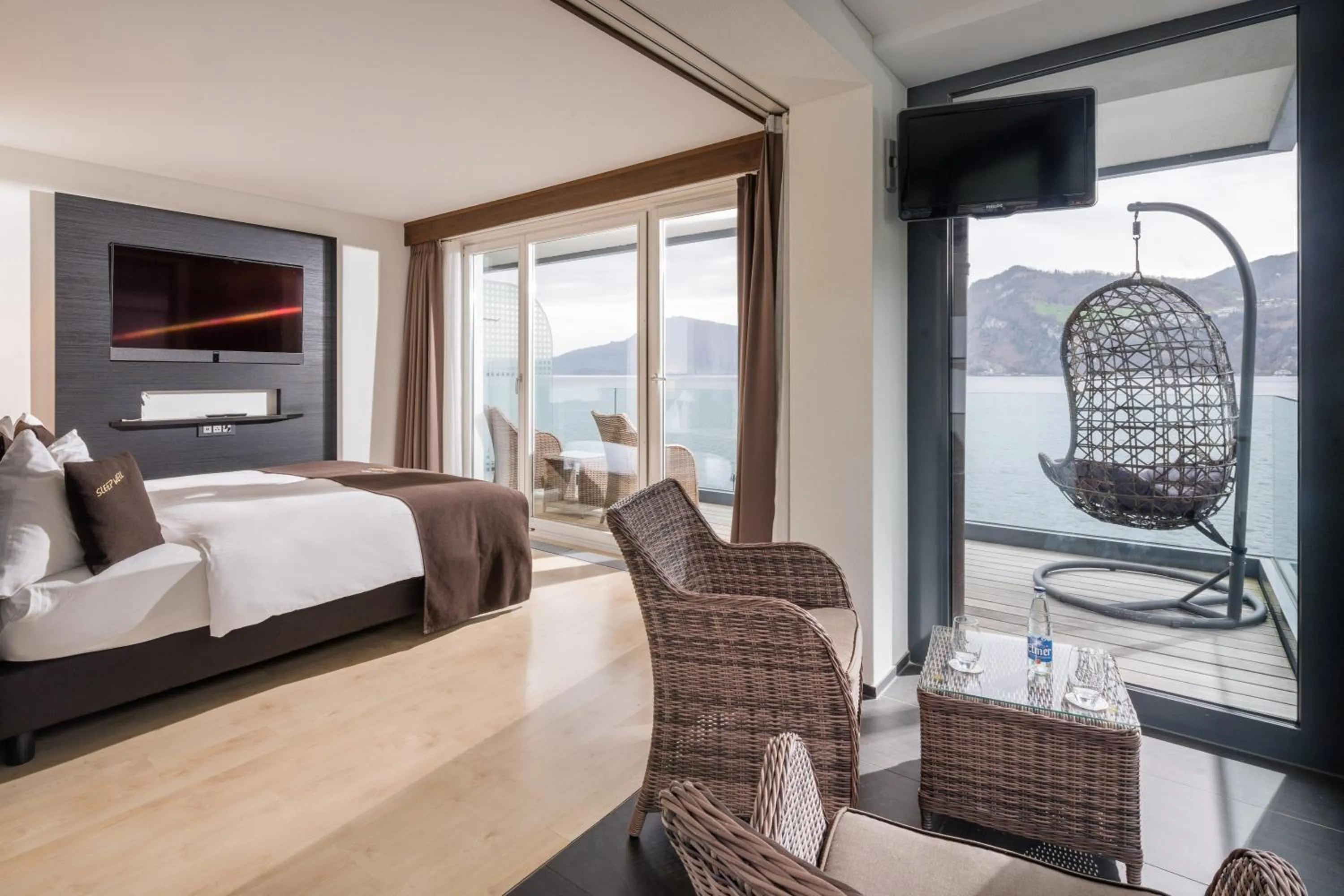 Natural landscape, Bed in Seehotel Pilatus