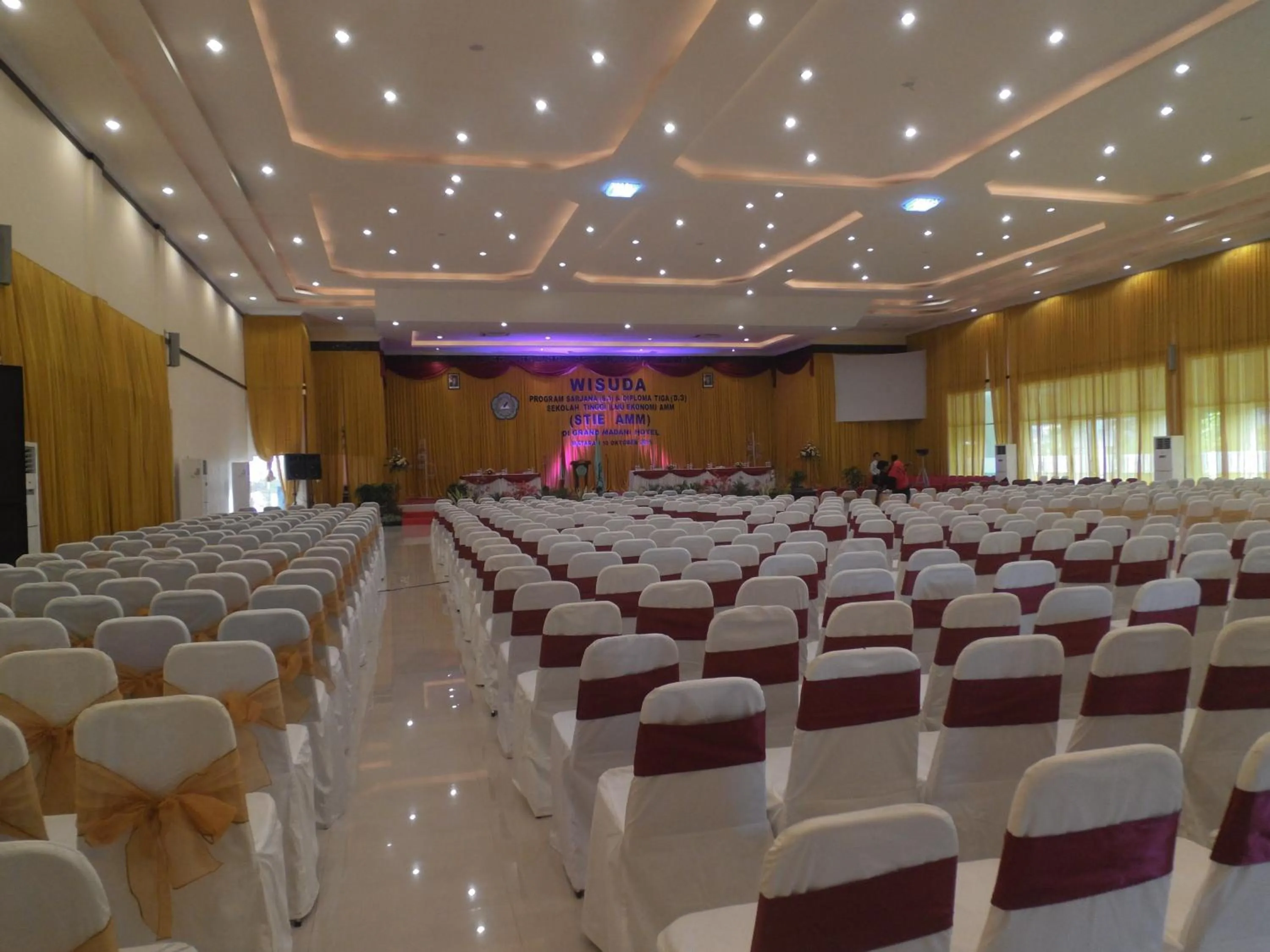 Meeting/conference room in Grand Madani Hotel