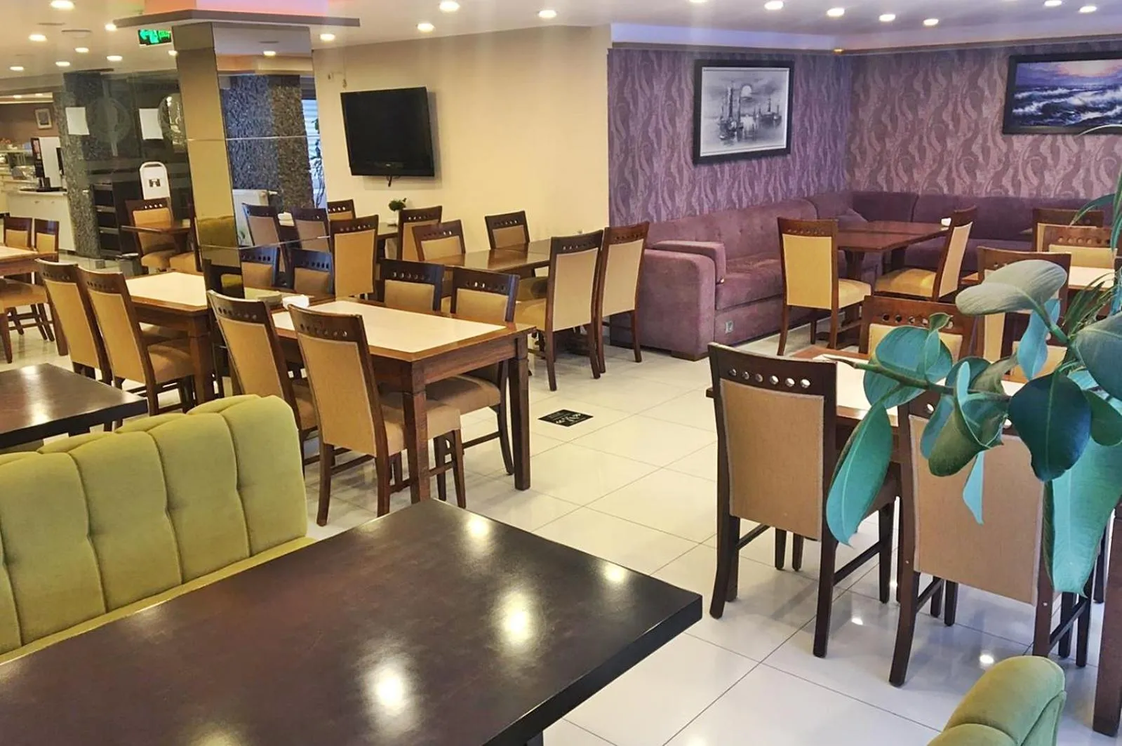 Restaurant/places to eat in Hotel Süreyya