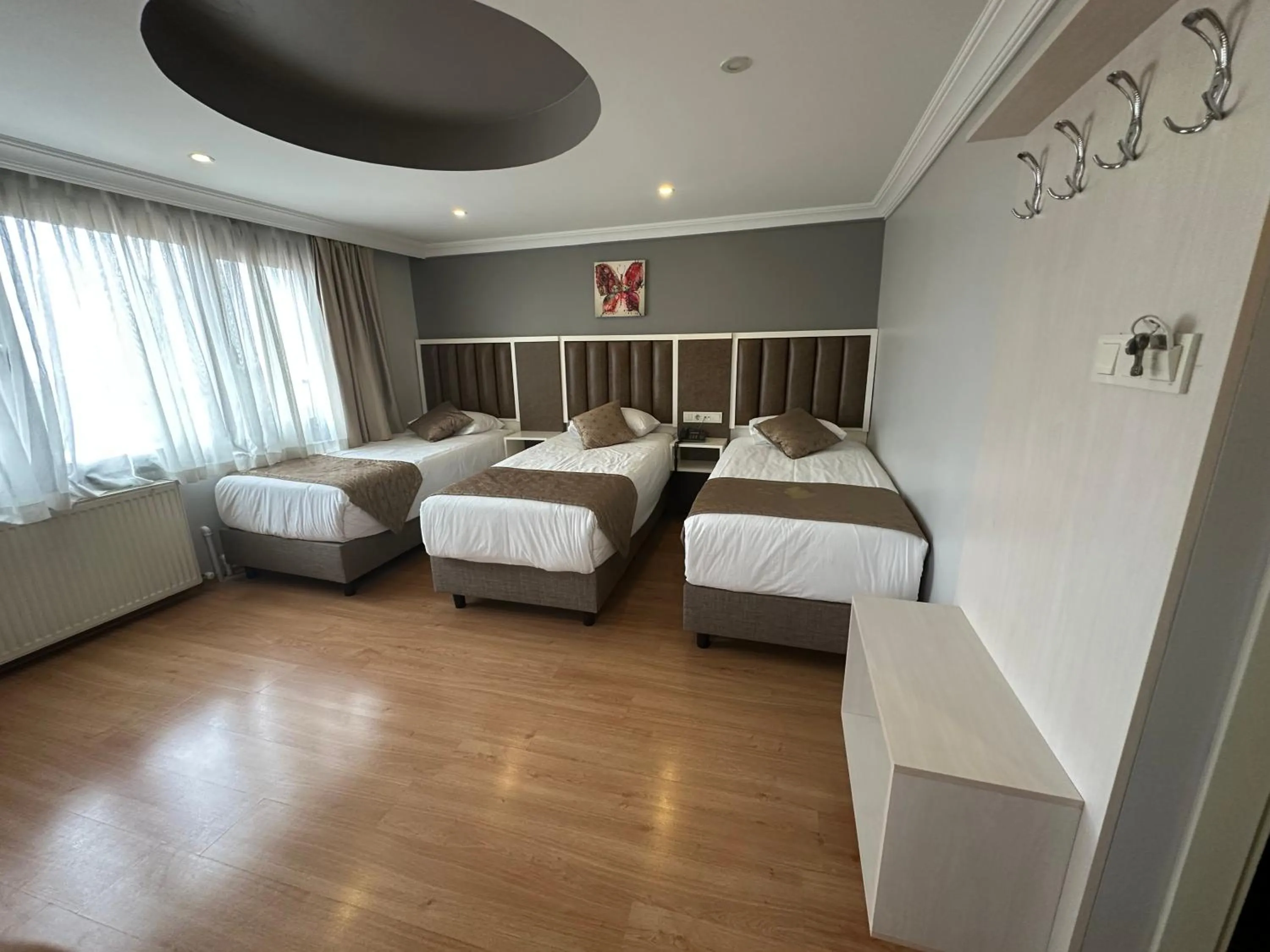 Photo of the whole room, Bed in Hotel Süreyya