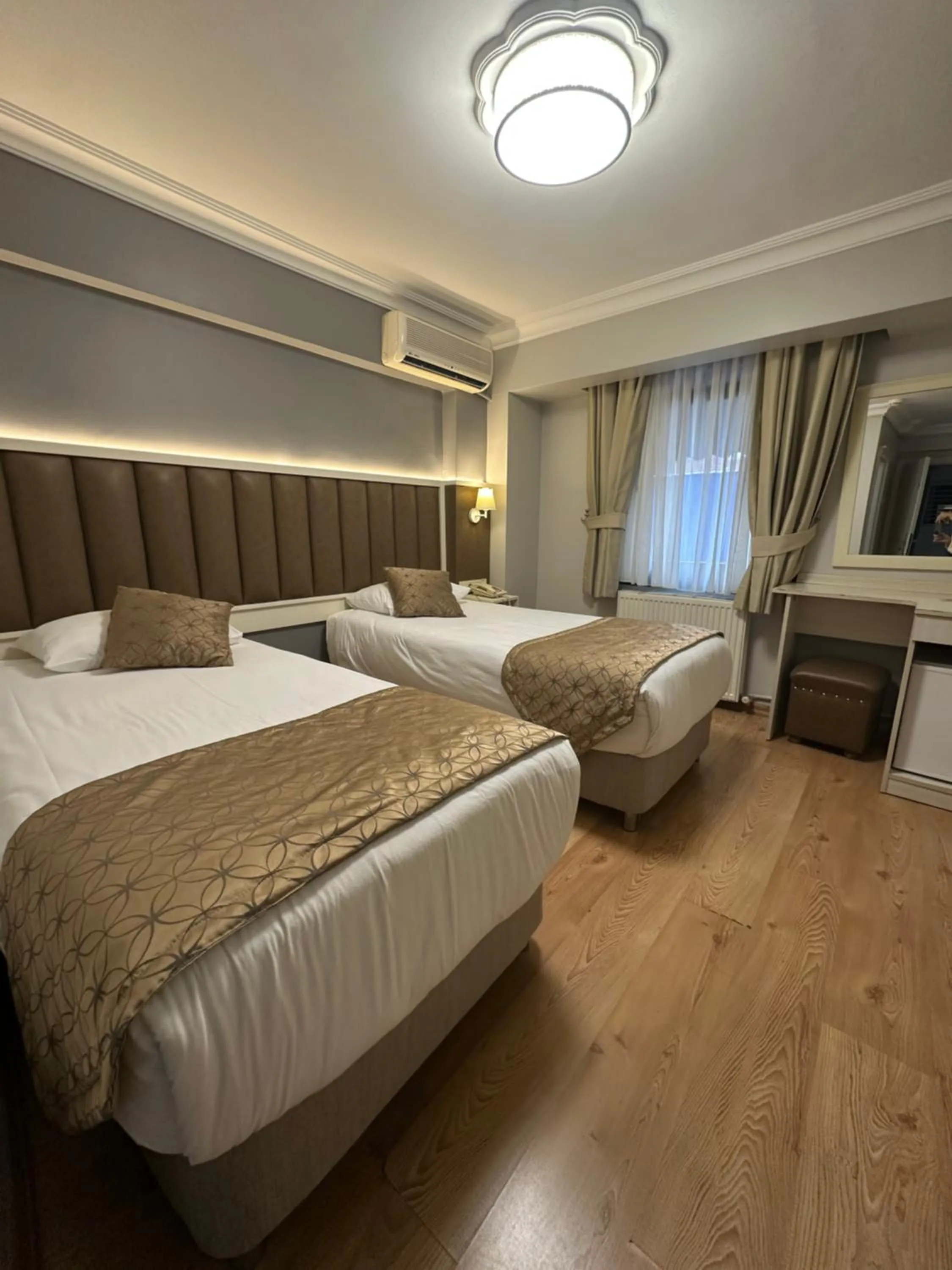 Bed in Hotel Süreyya