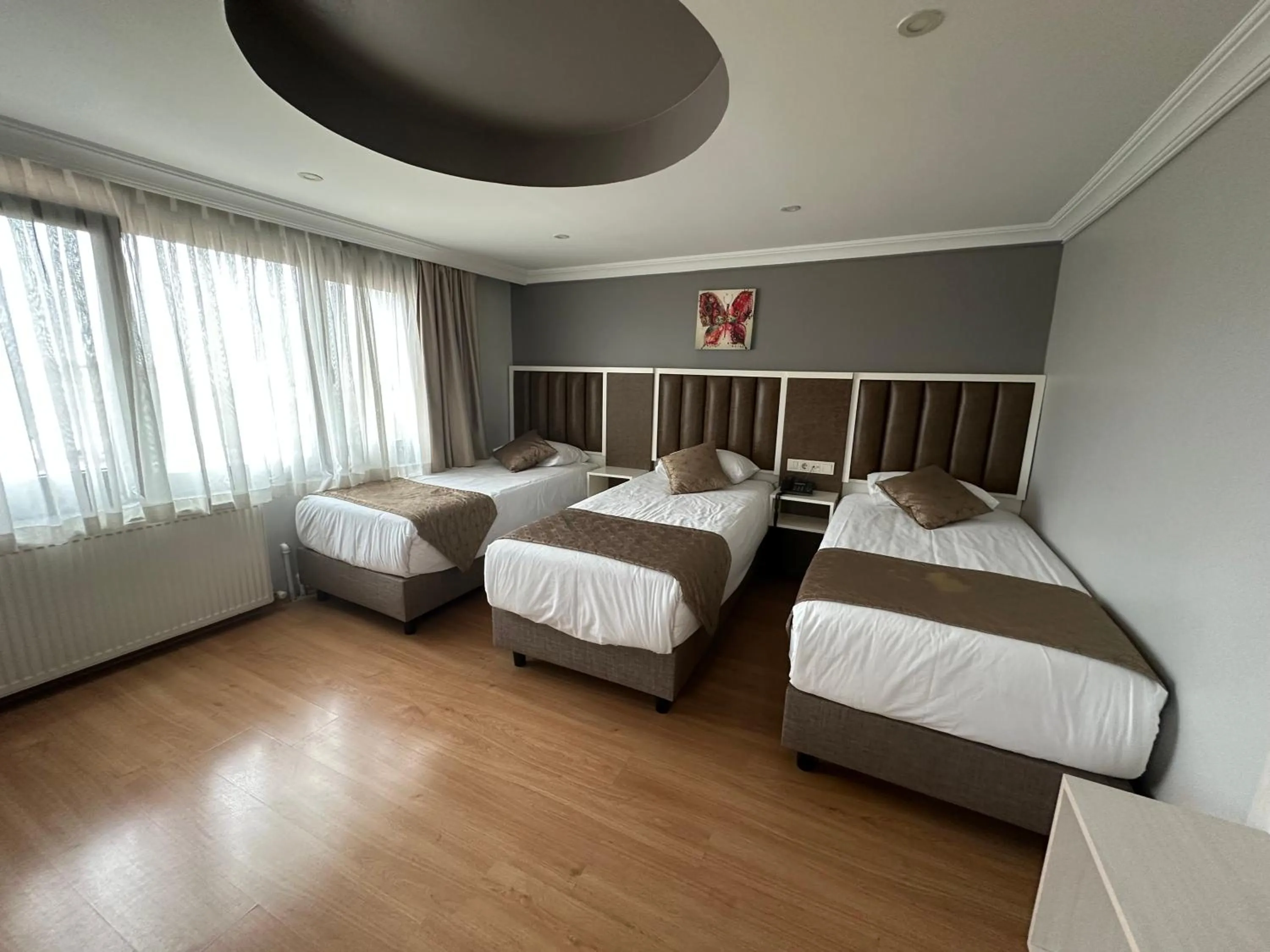 Photo of the whole room, Bed in Hotel Süreyya
