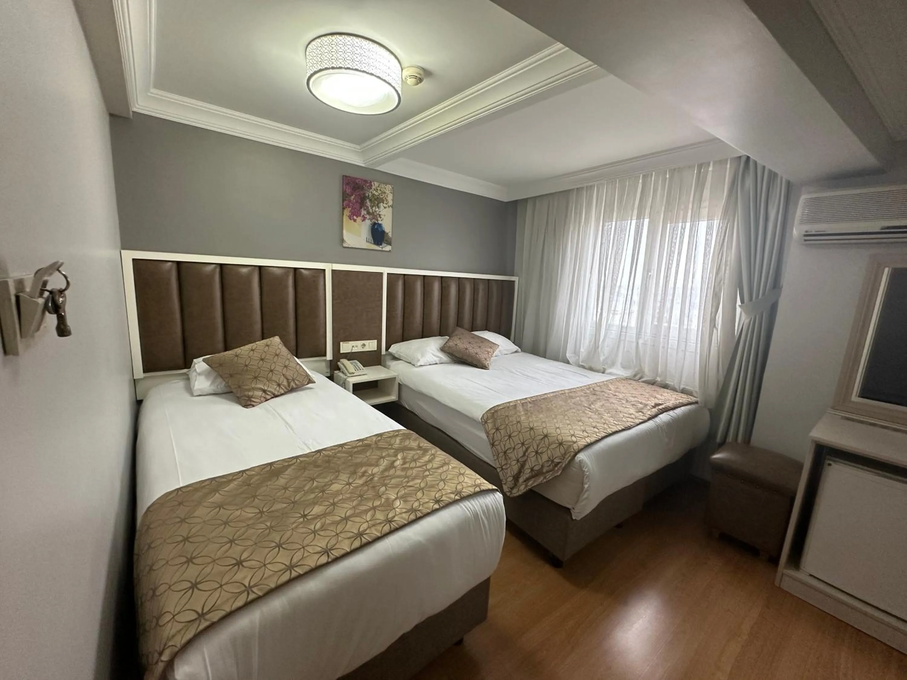 Bedroom, Bed in Hotel Süreyya