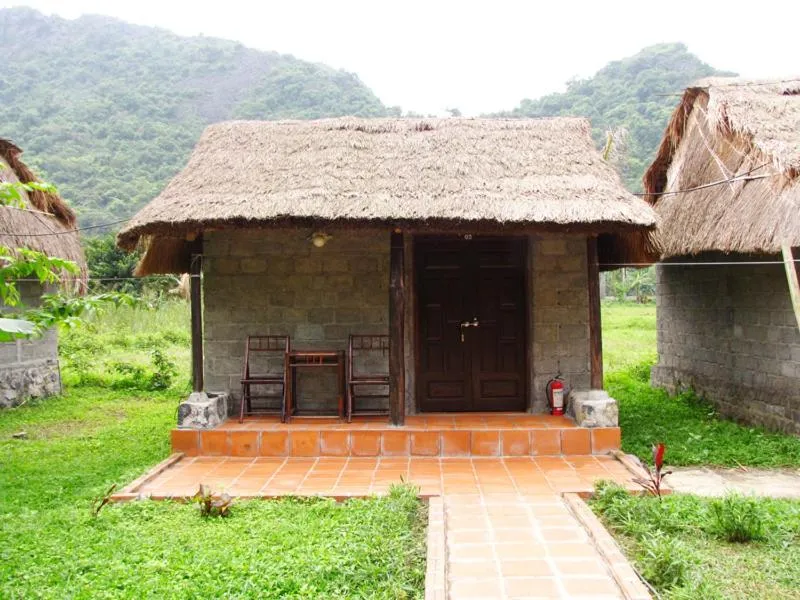 Area and facilities in Whisper Nature Bungalow & Resort