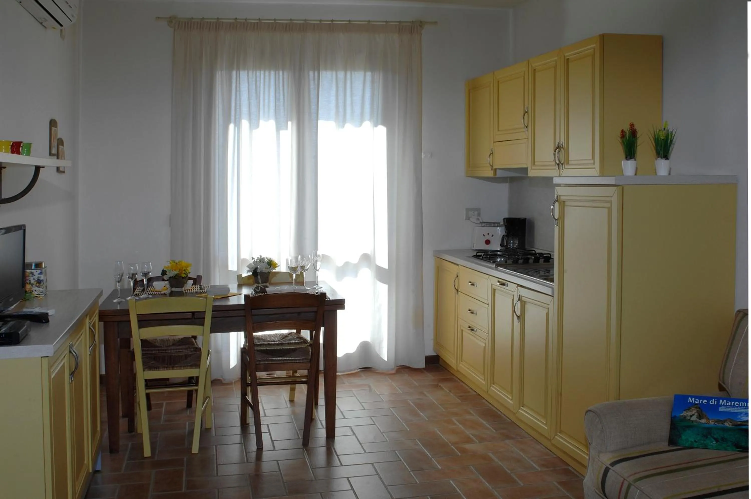 Kitchen or kitchenette in Residenza Principina