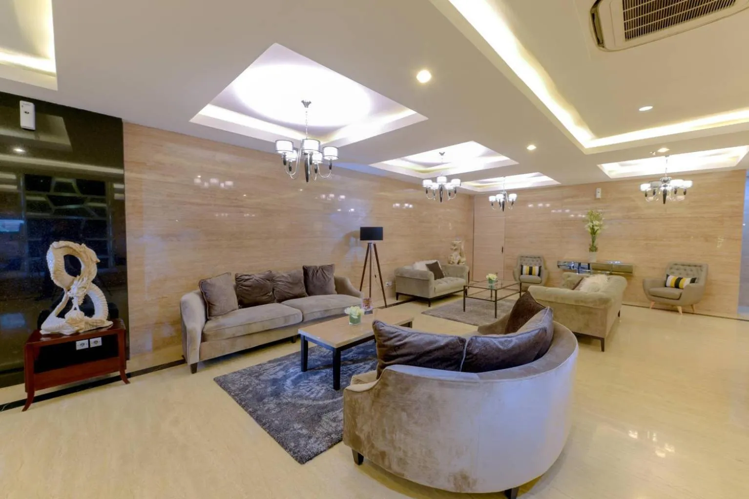 Lobby or reception in Royal Regantris Cendana