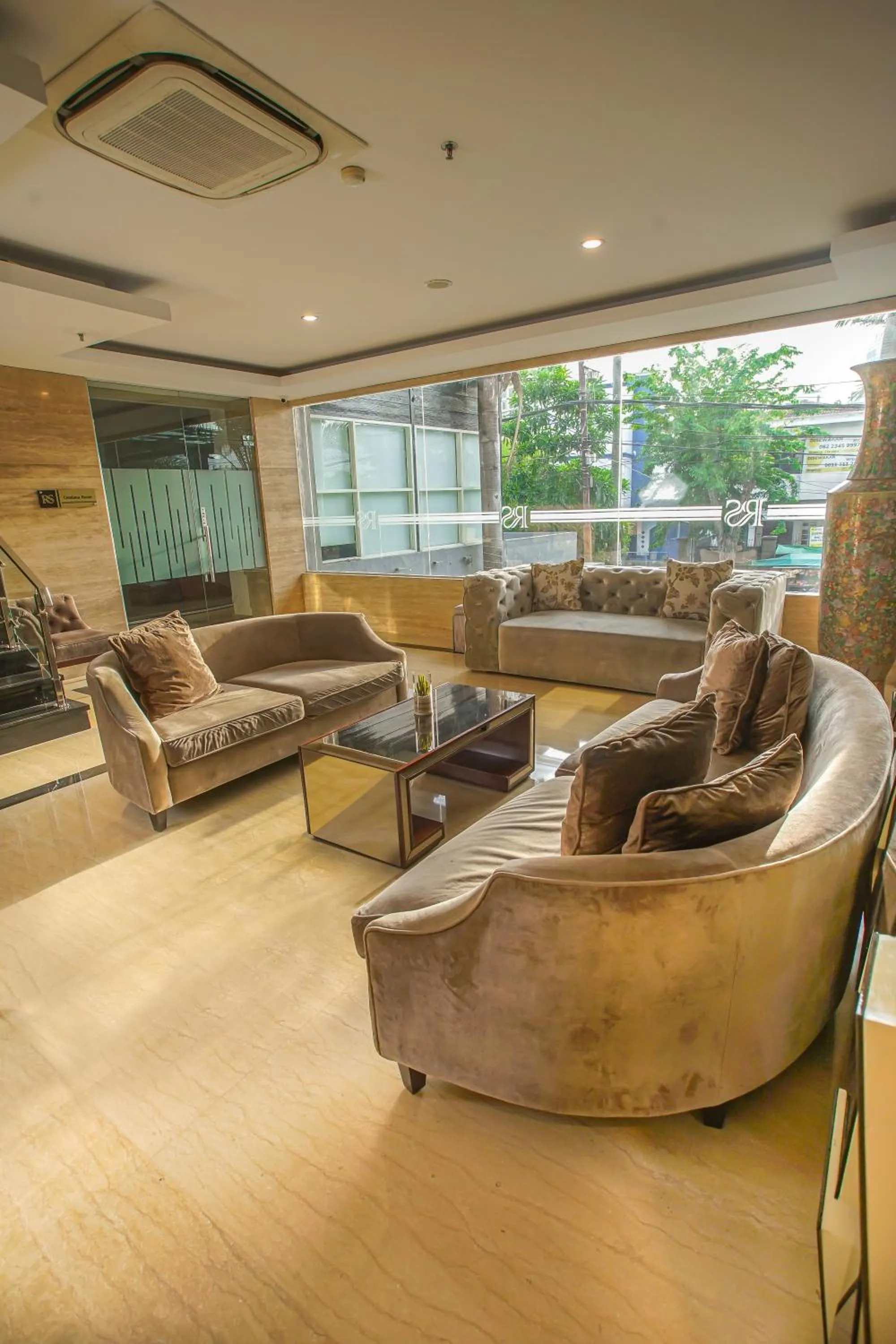 Lobby or reception in Royal Regantris Cendana