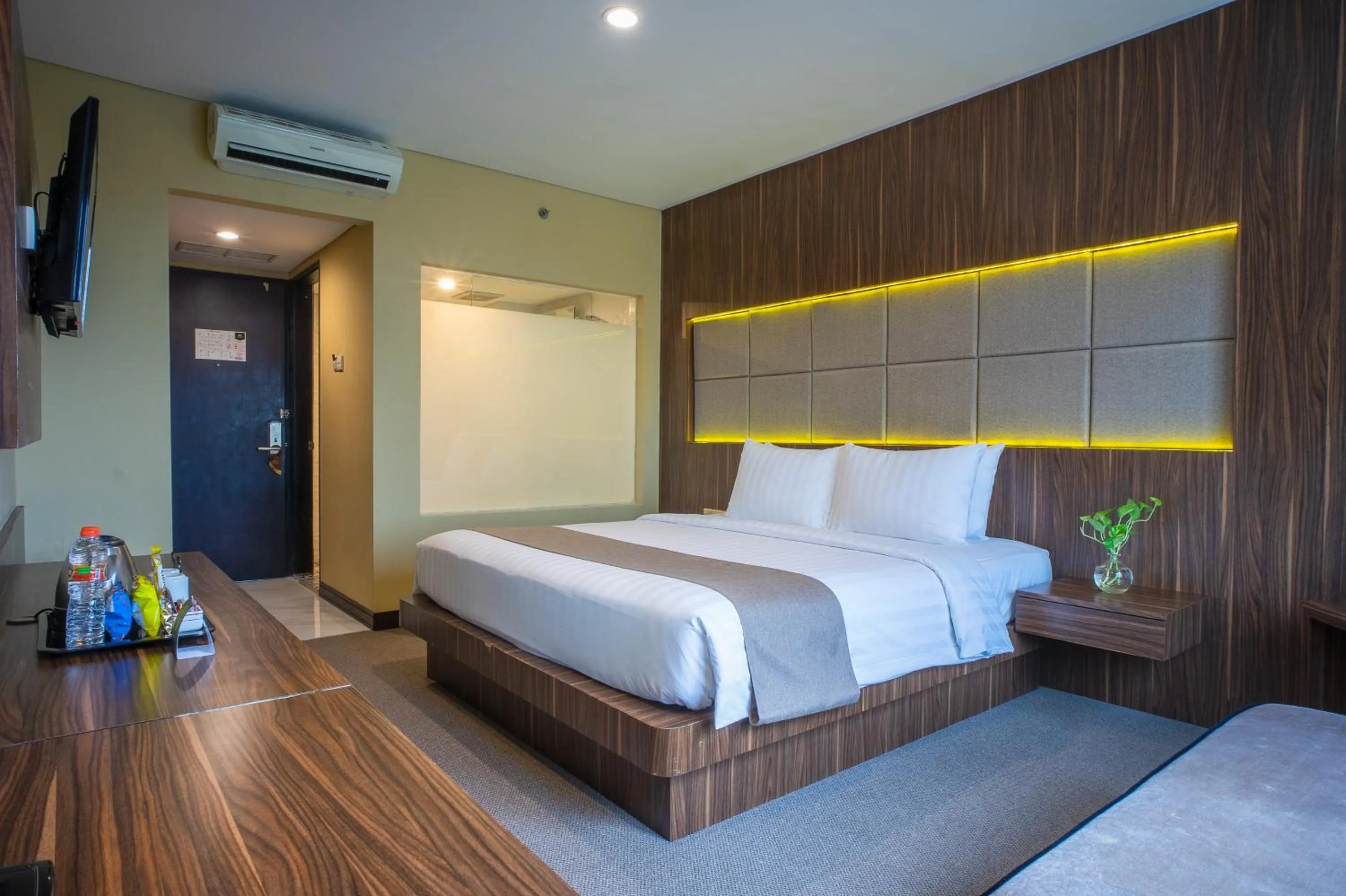 Bedroom, Bed in Royal Regantris Cendana