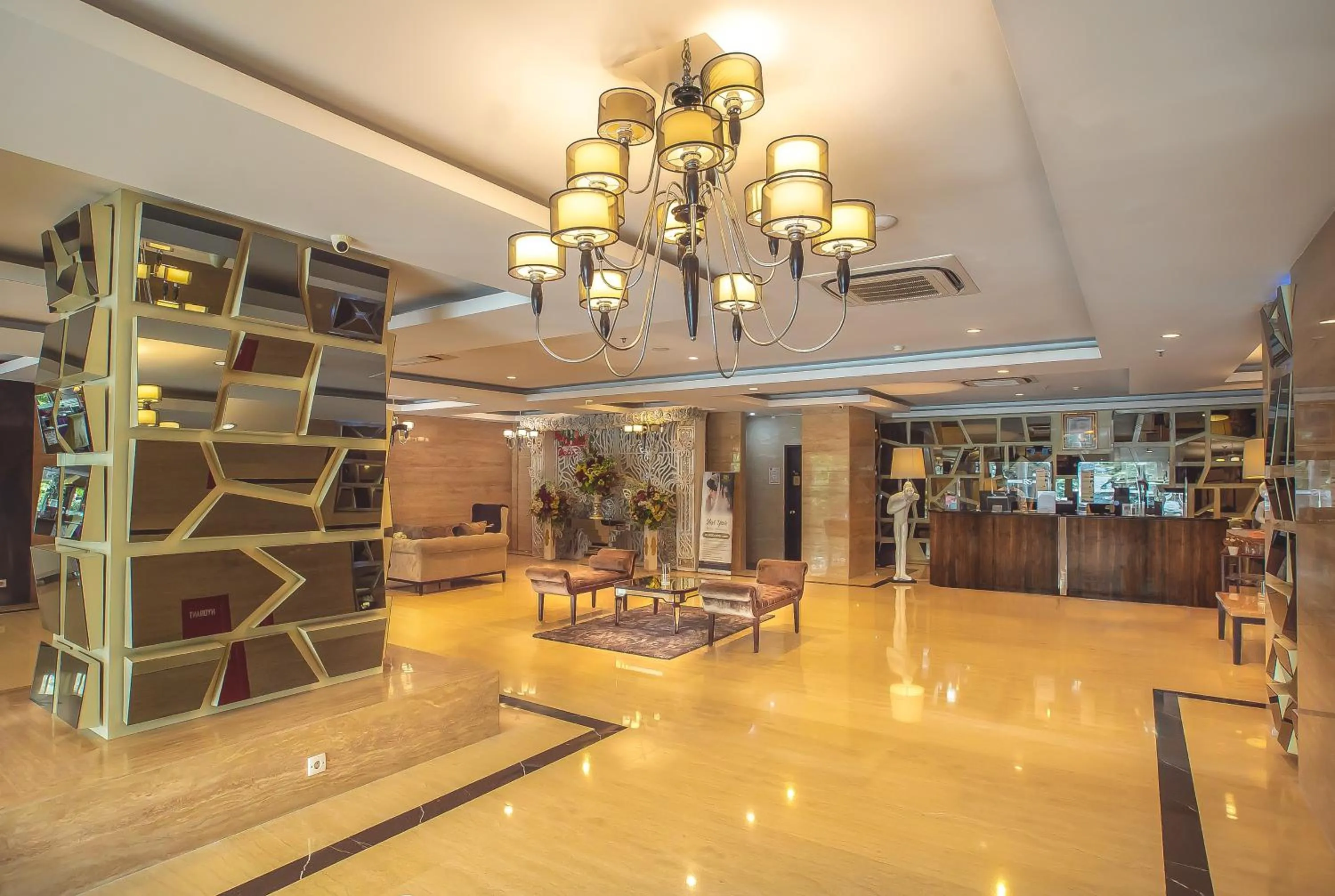Lobby or reception in Royal Regantris Cendana