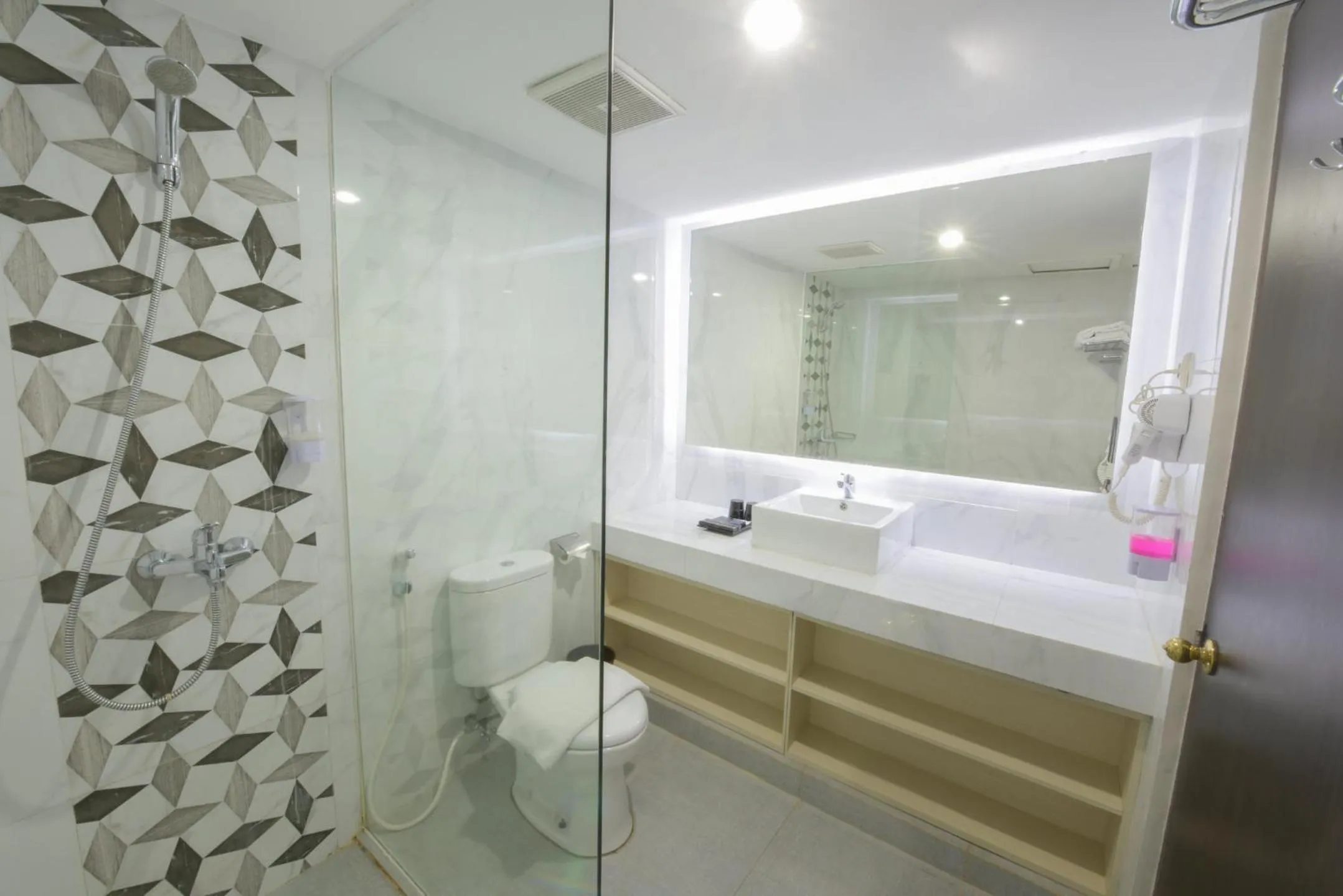 Bathroom in Royal Regantris Cendana
