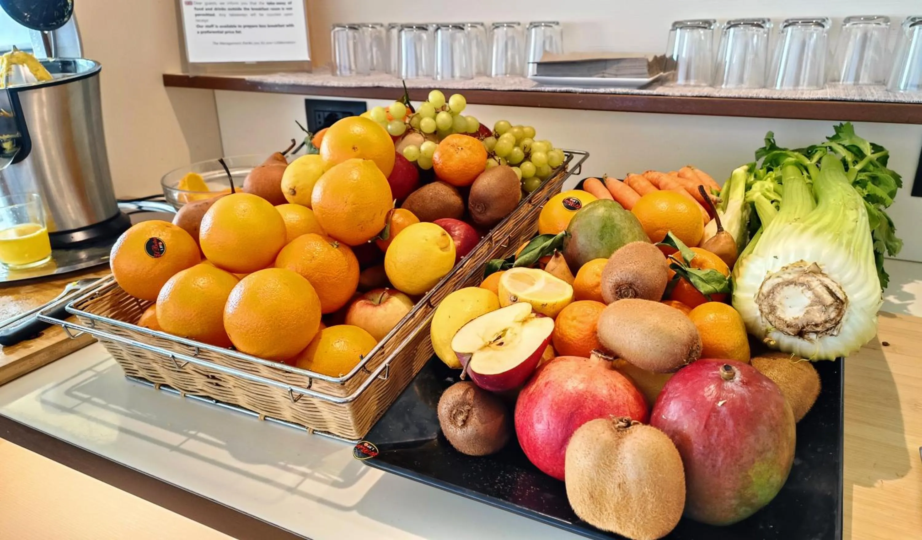 Breakfast in Hotel President