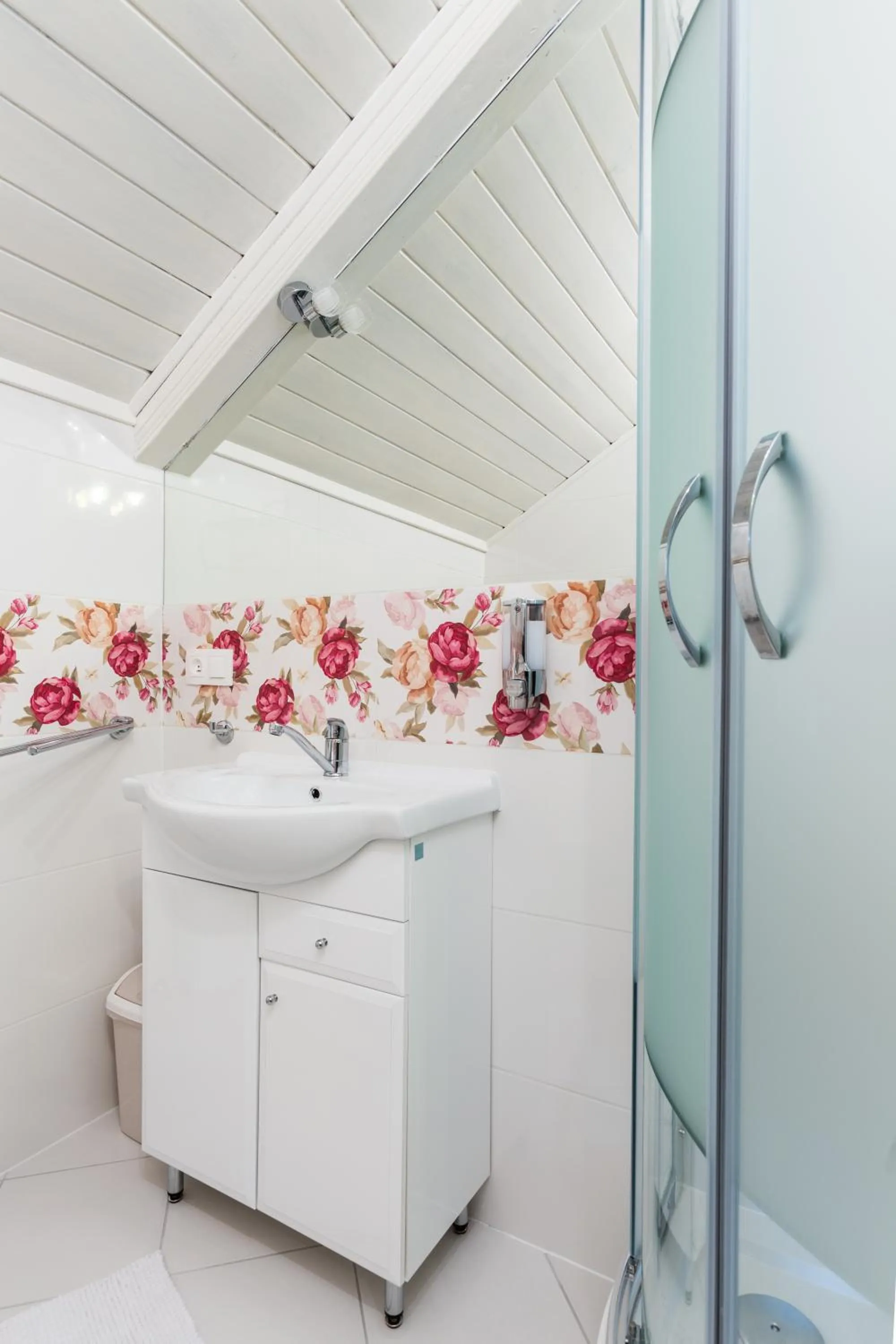 Bathroom in Villa Cynamon Jacuzzi & Sauna